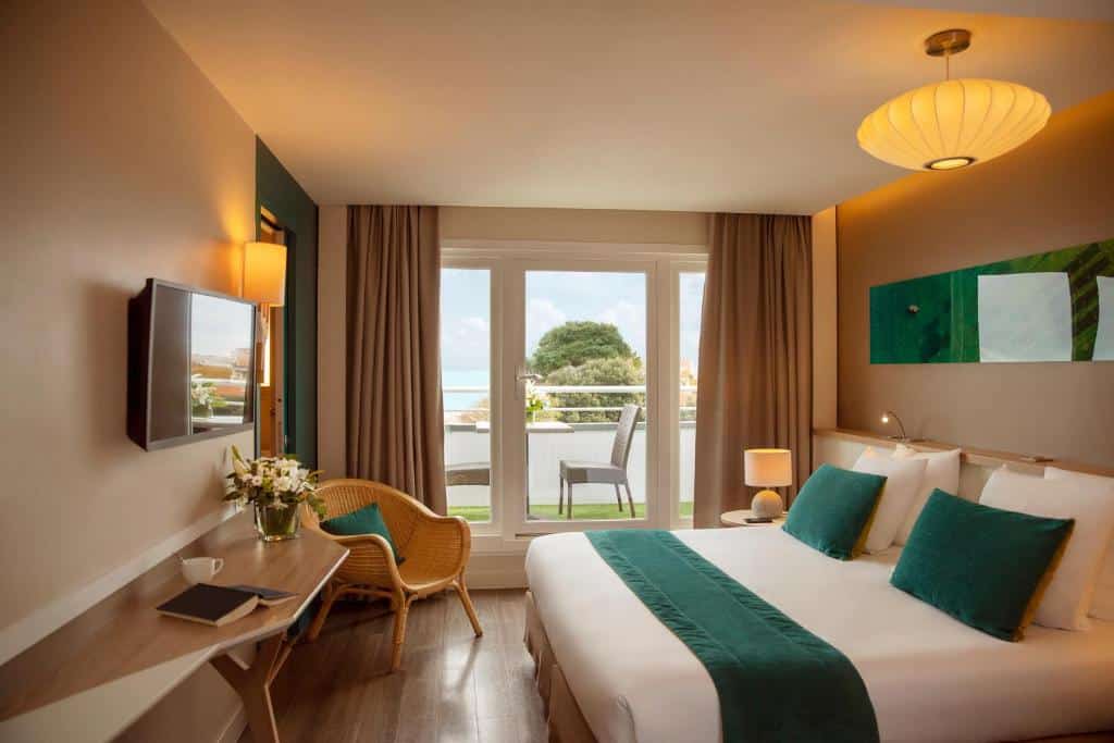 hotel le b darcachon weekend amoureux france