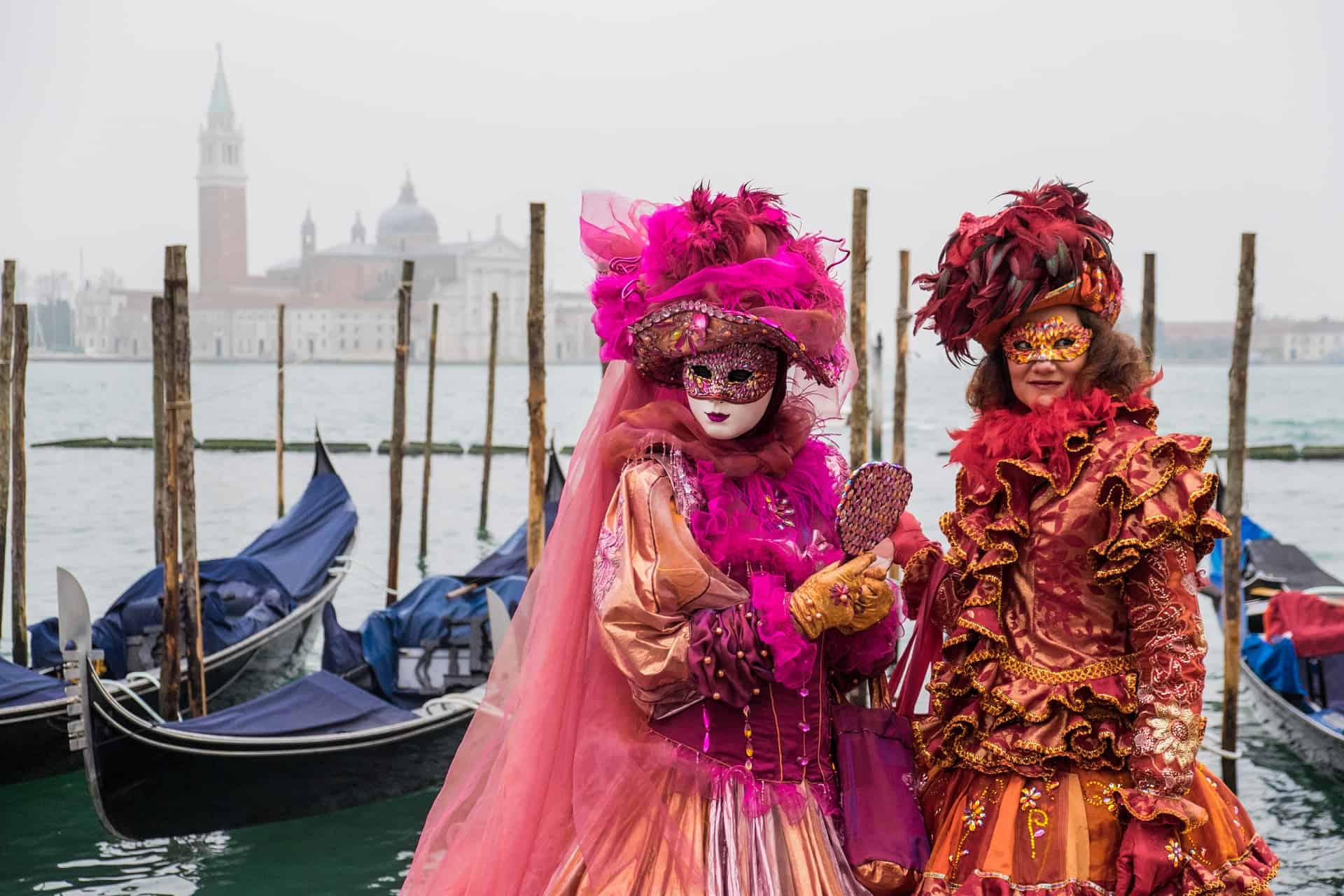 Location Costumes Carnaval de Venise pour vos événements à Lille