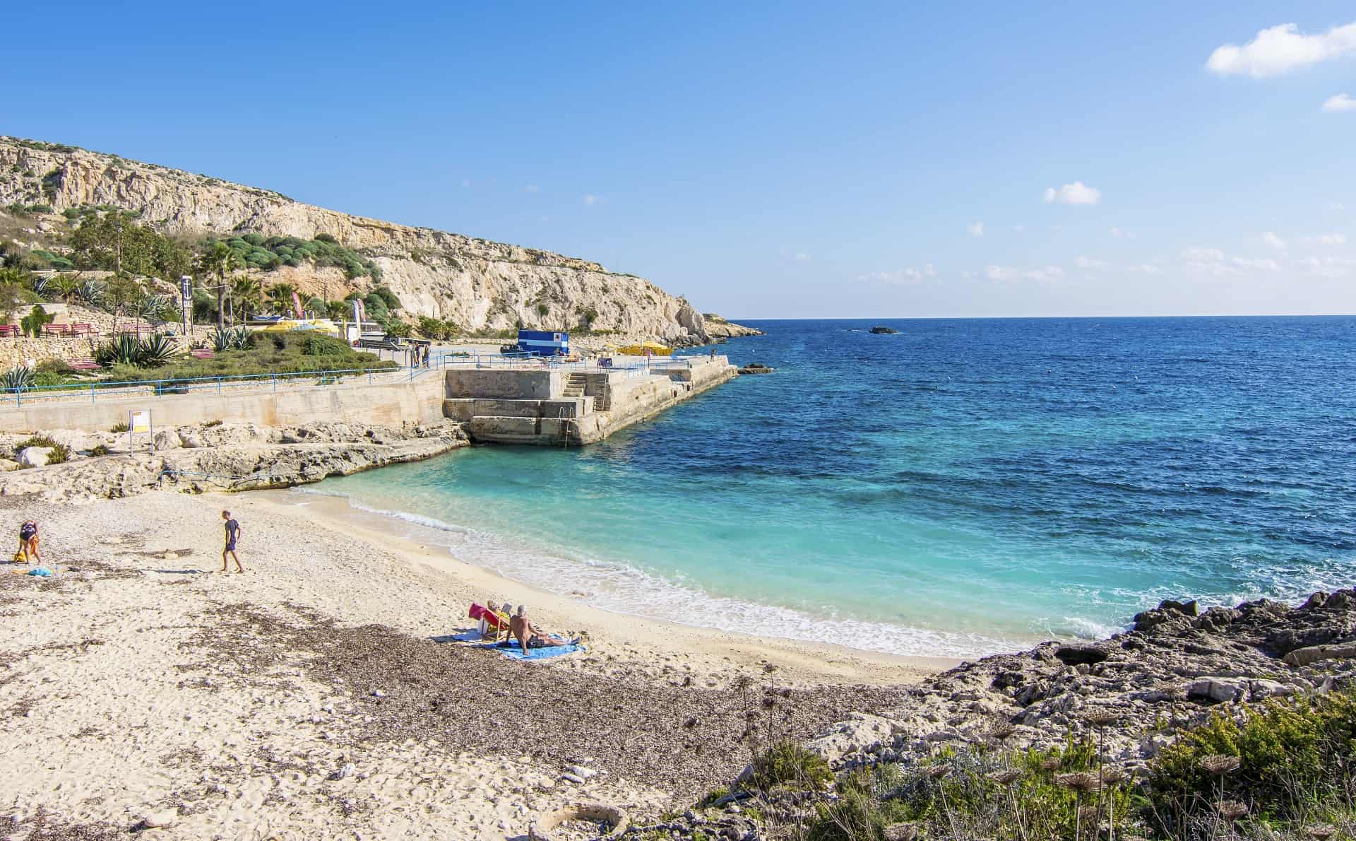 profiter des plages de malte