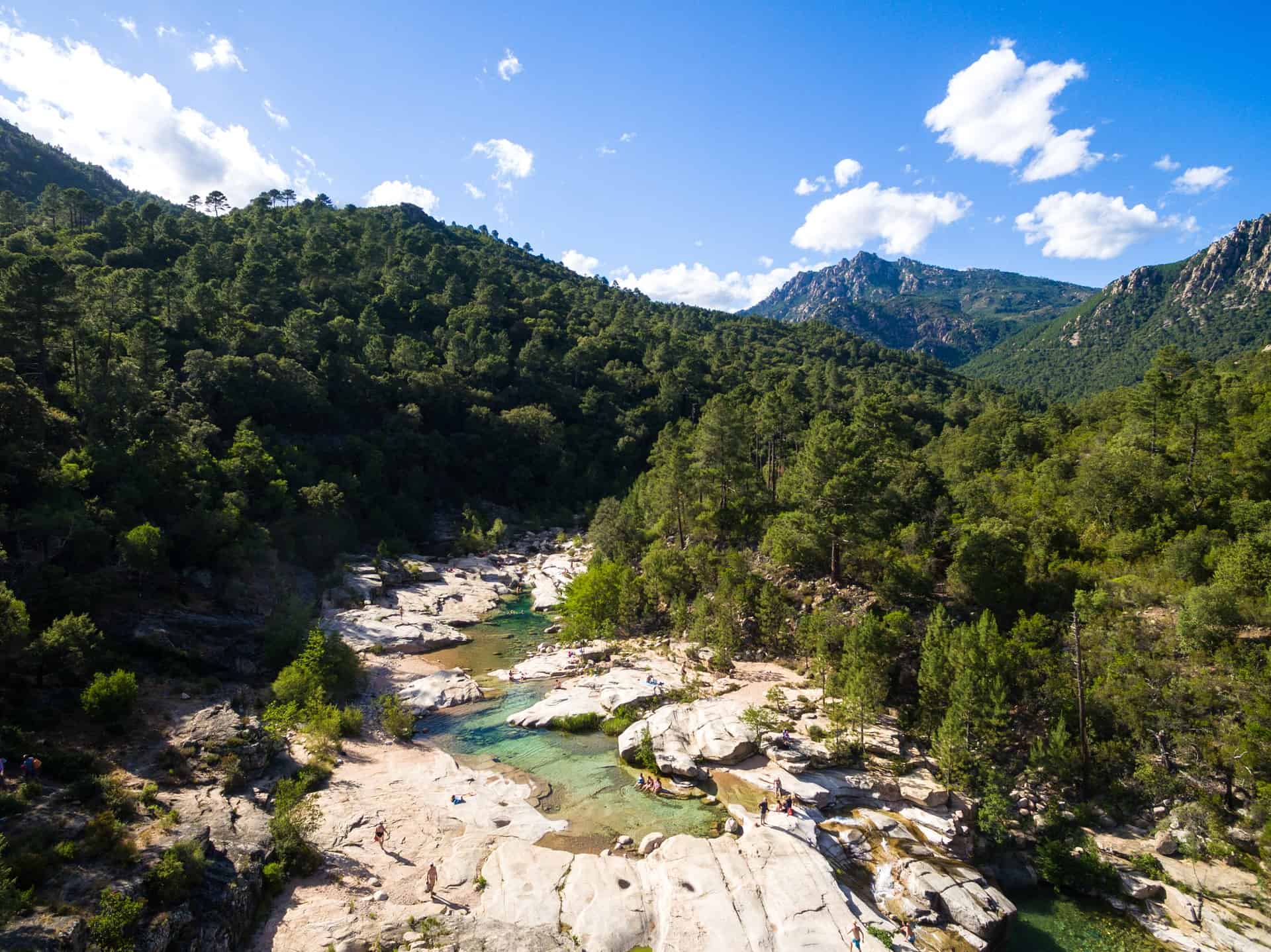 piscine cavu vue aerienne