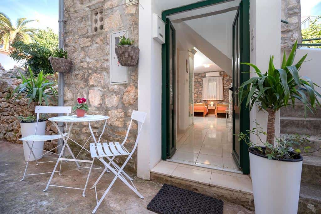 apartments lotti