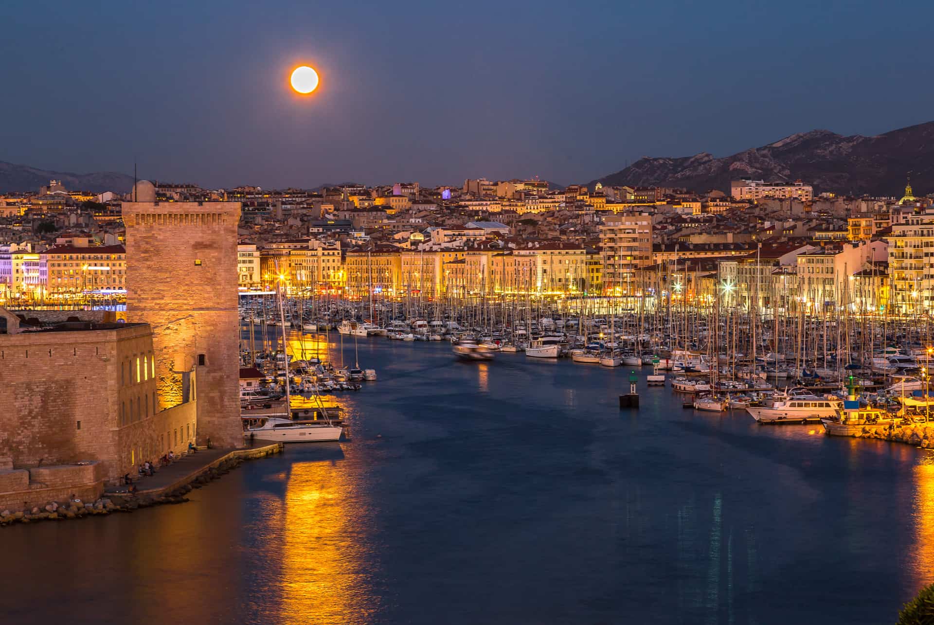 vieux port marseille