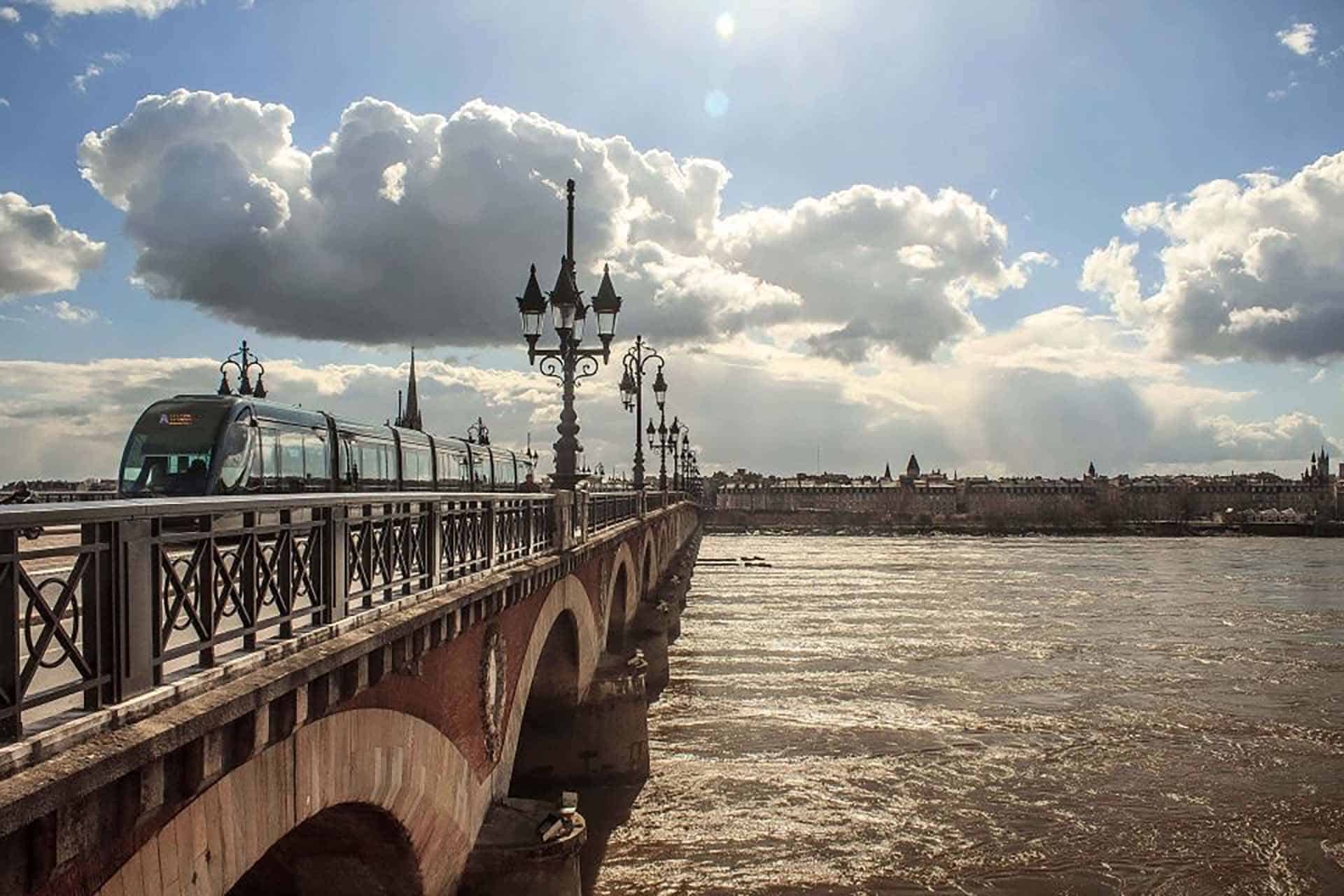 visite guidee bordeaux