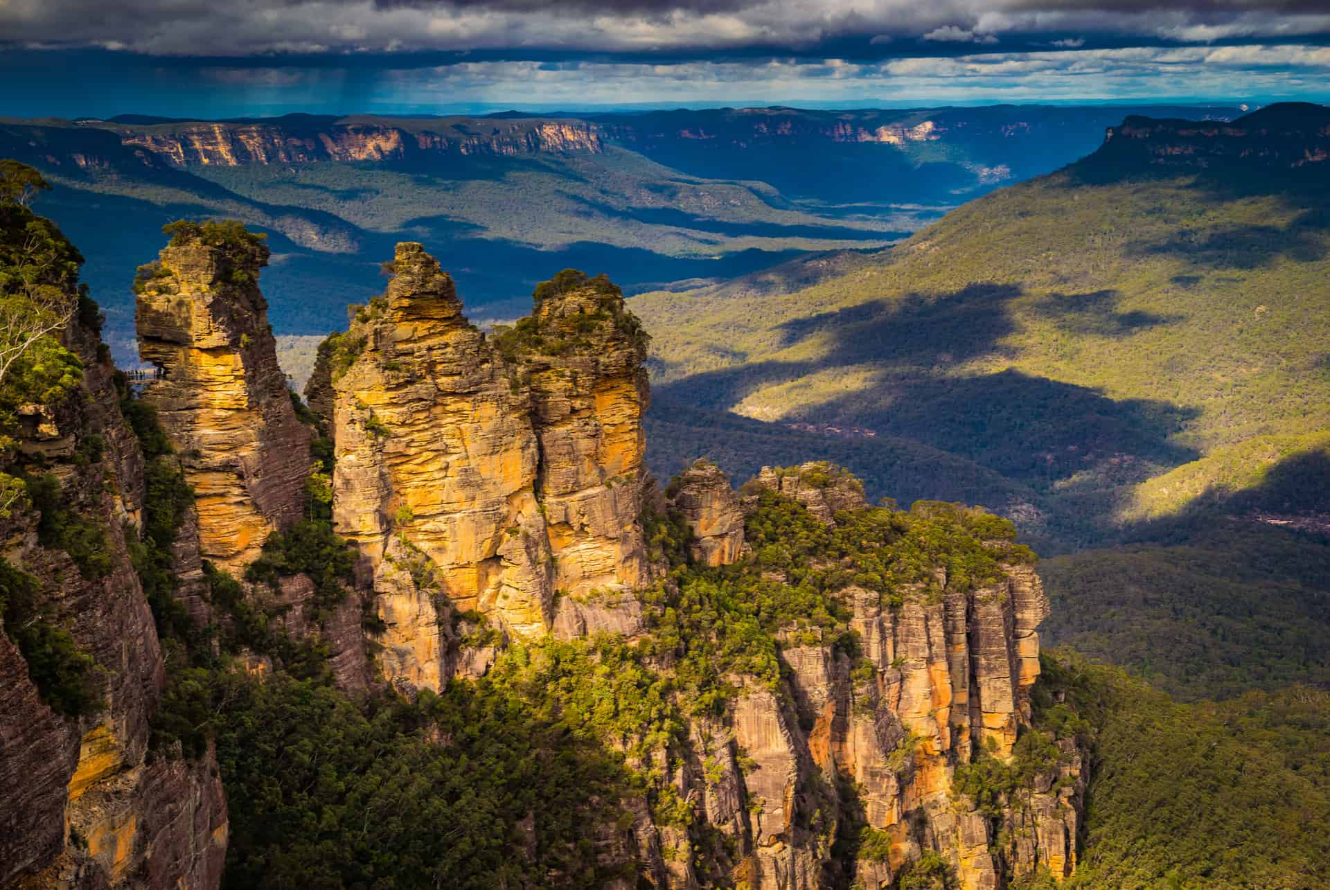 blue mountains