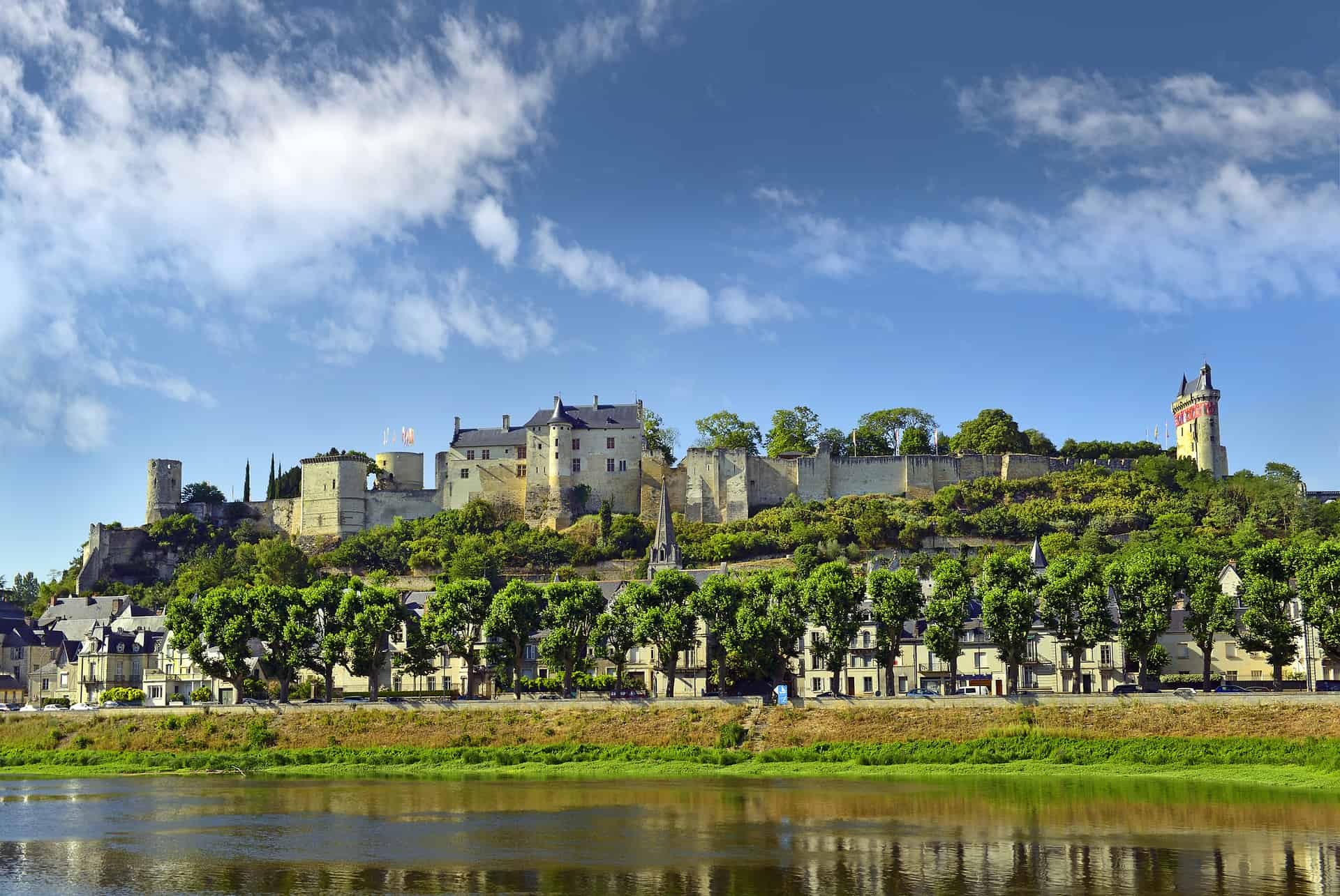 chinon