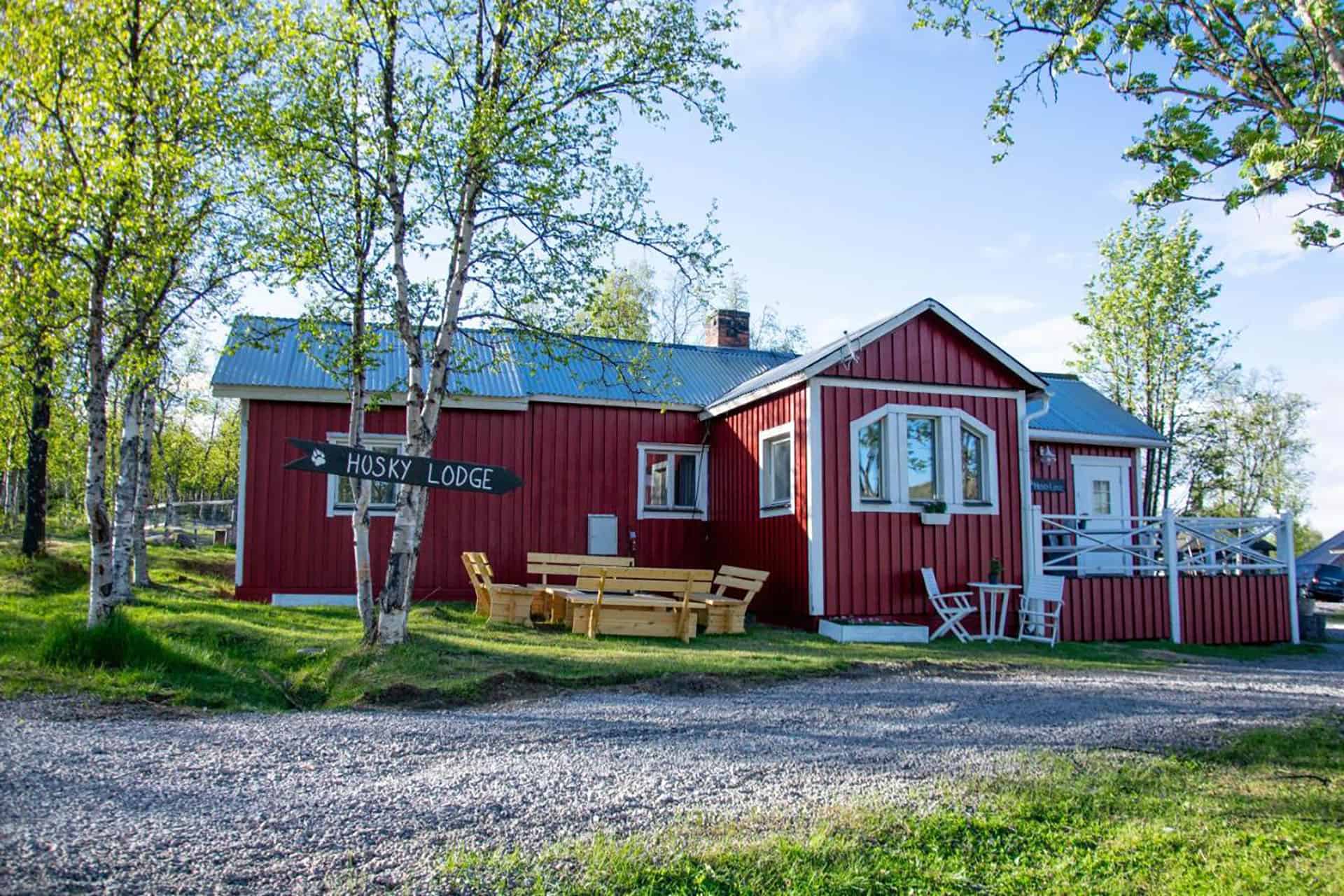 husky lodge hostel