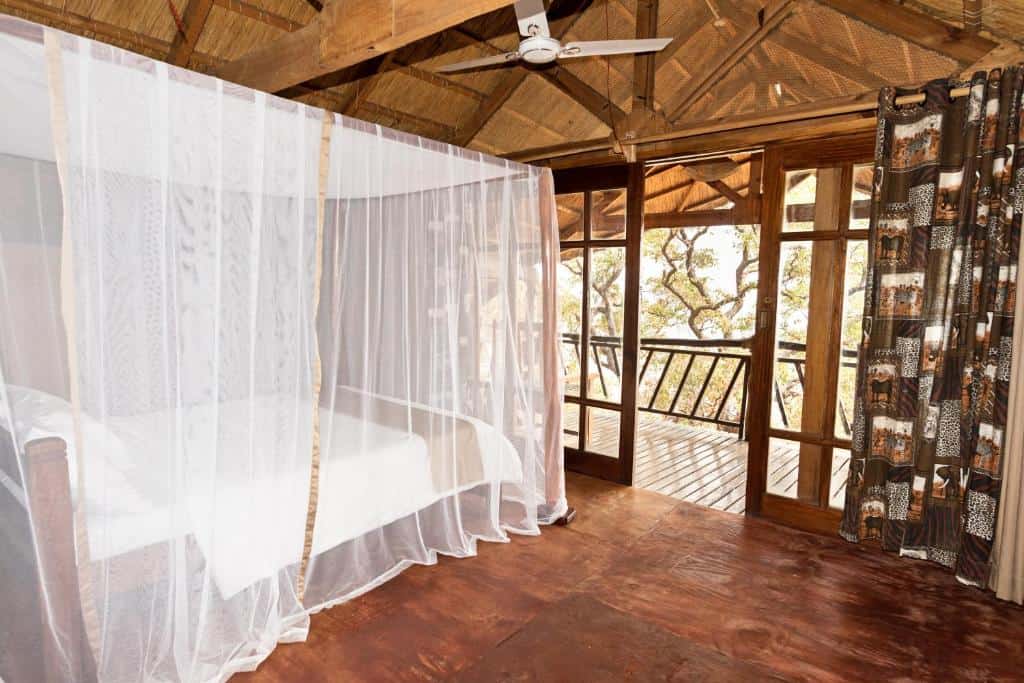 safari beach lodge