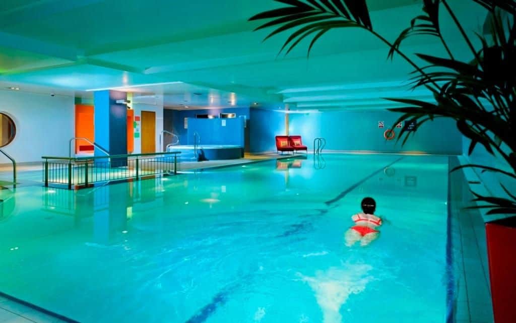 piscine clayton hotel