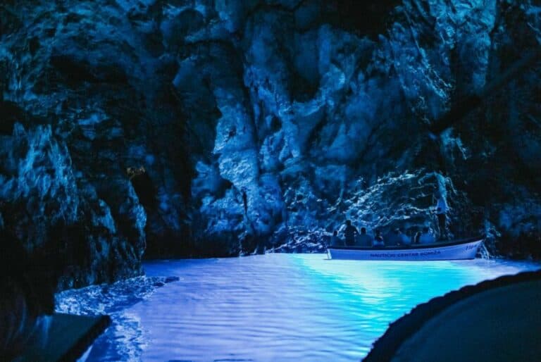 Grotte bleue, Mamma Mia, Hvar et visite des 5 îles