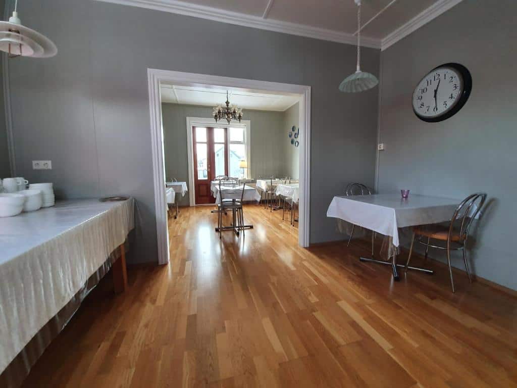 arbol guesthouse husavik