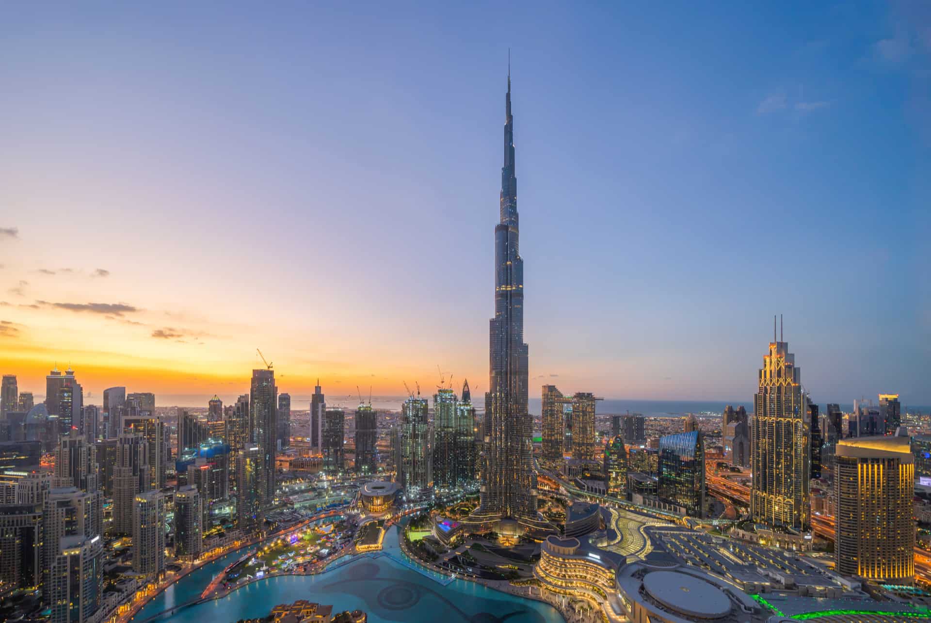 burj khalifa survol helicoptere dubai