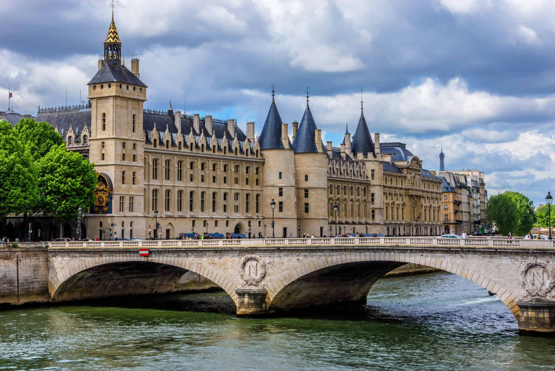 conciergerie paris