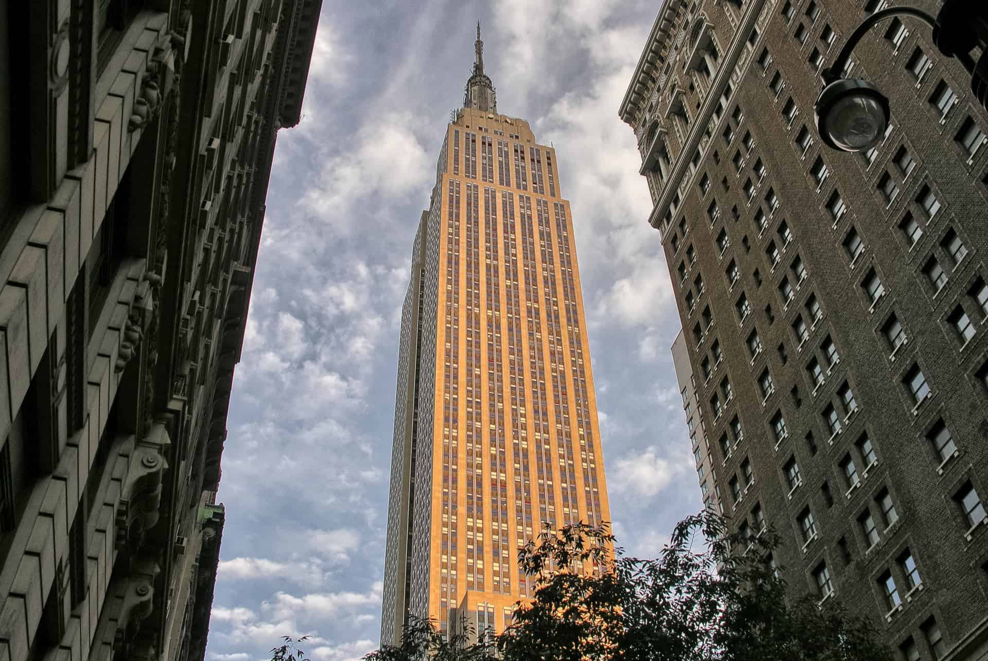 empire state building vue de la rue