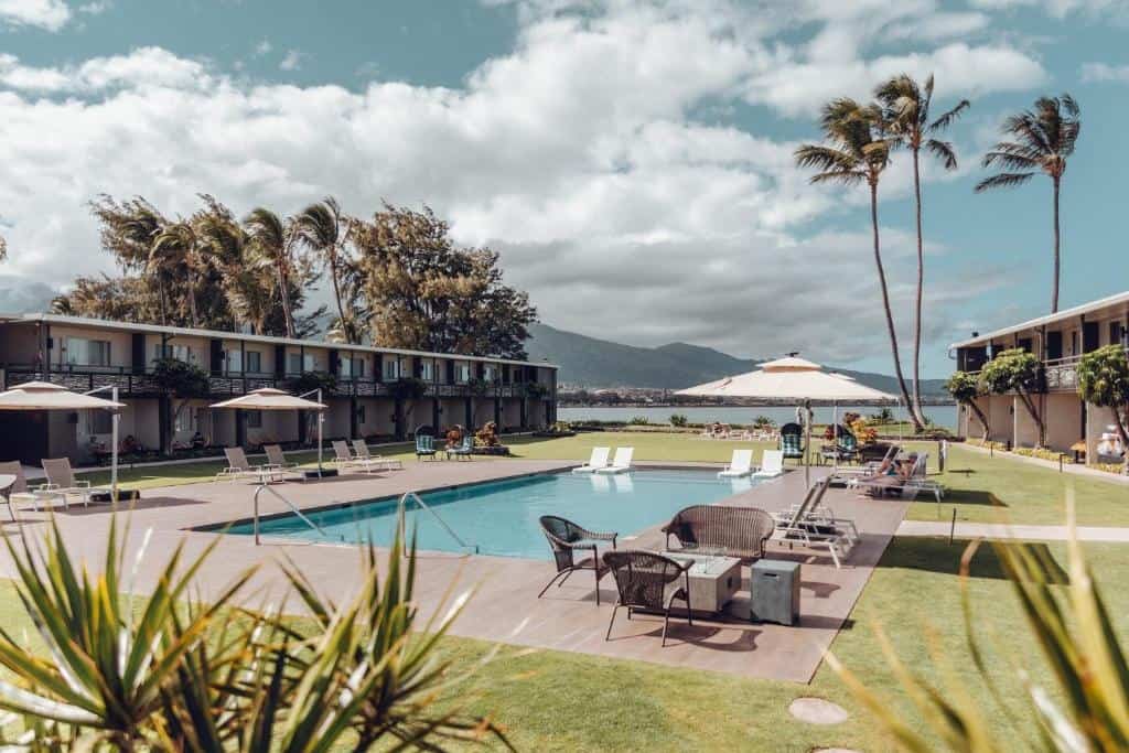 maui seaside hotel piscine