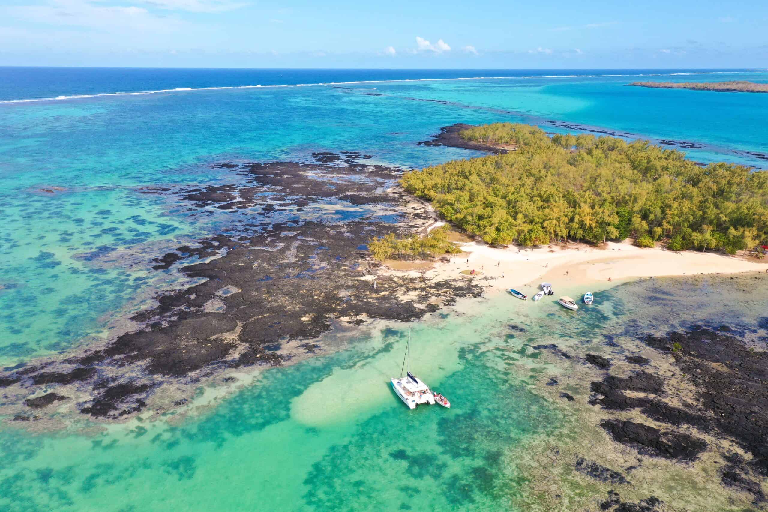 veranda pointe aux biches catamaran