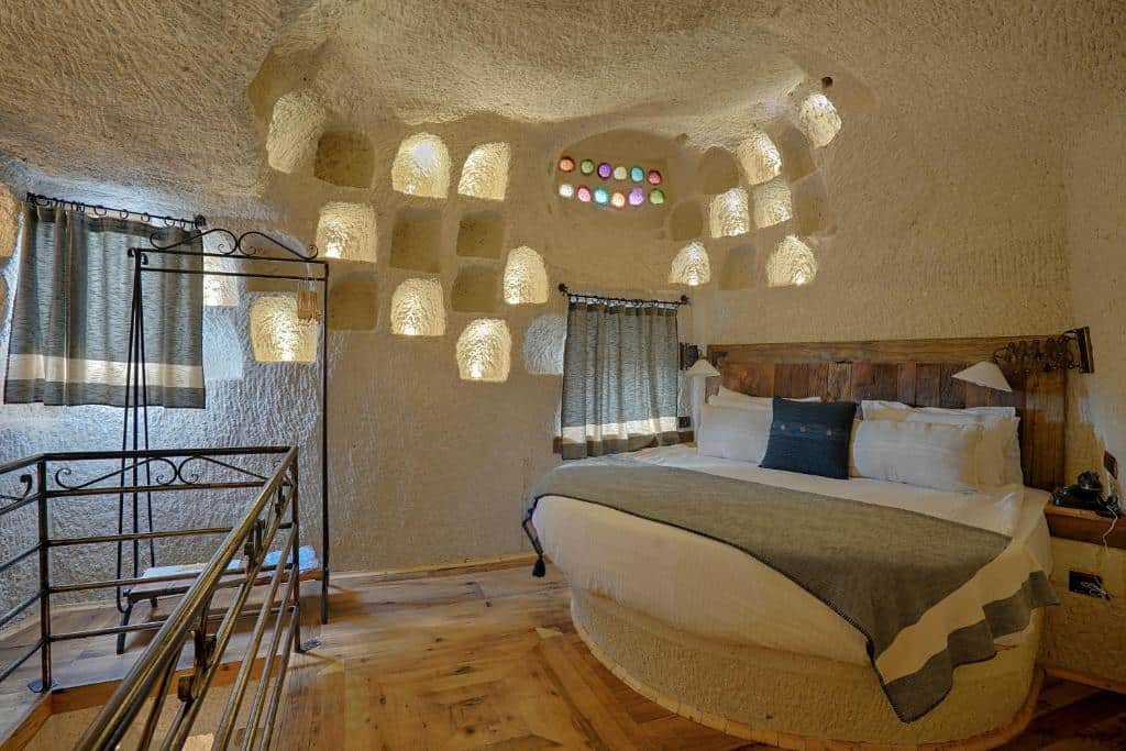 chambre artemis cave suites and spa