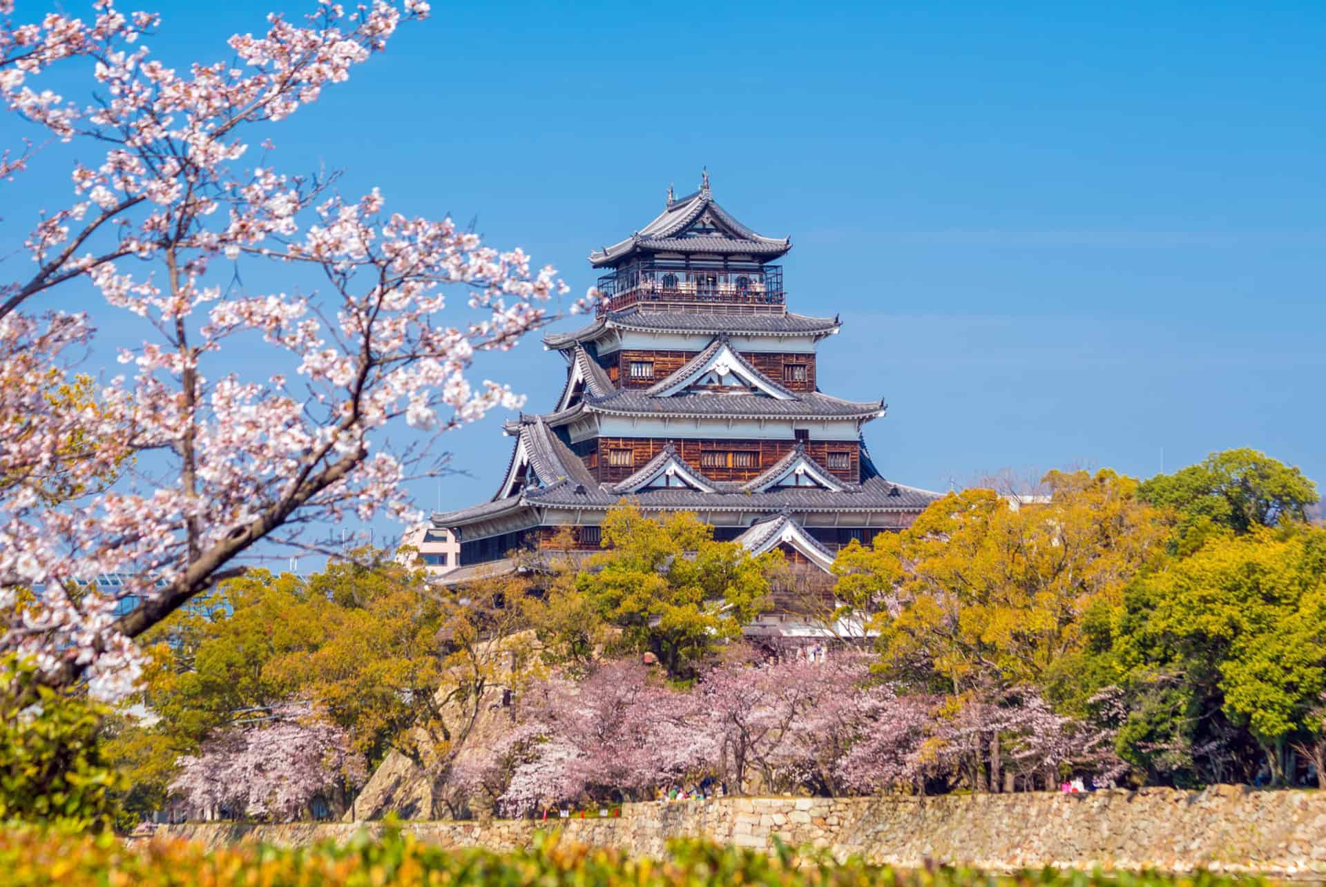 chateau de hiroshima