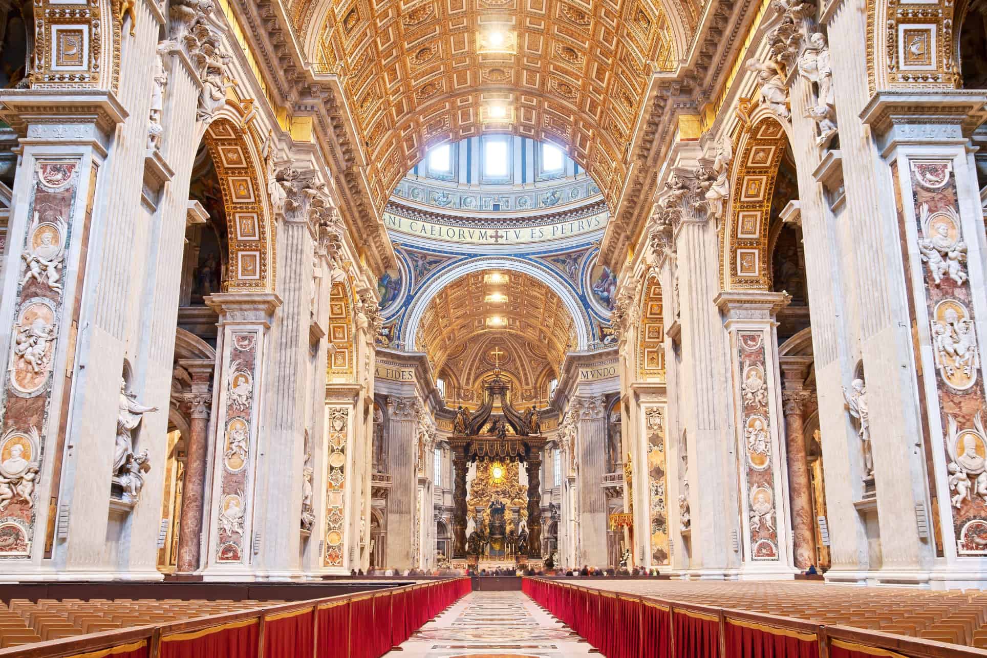 interieur basilique saint pierre rome