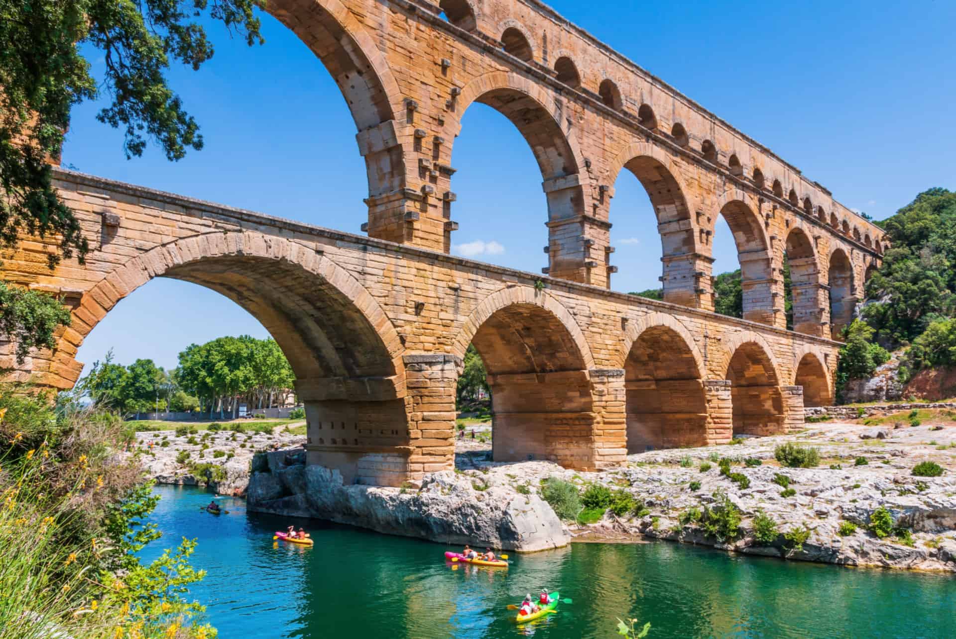 ou dormir dans le languedoc roussillon pont du guard nimes