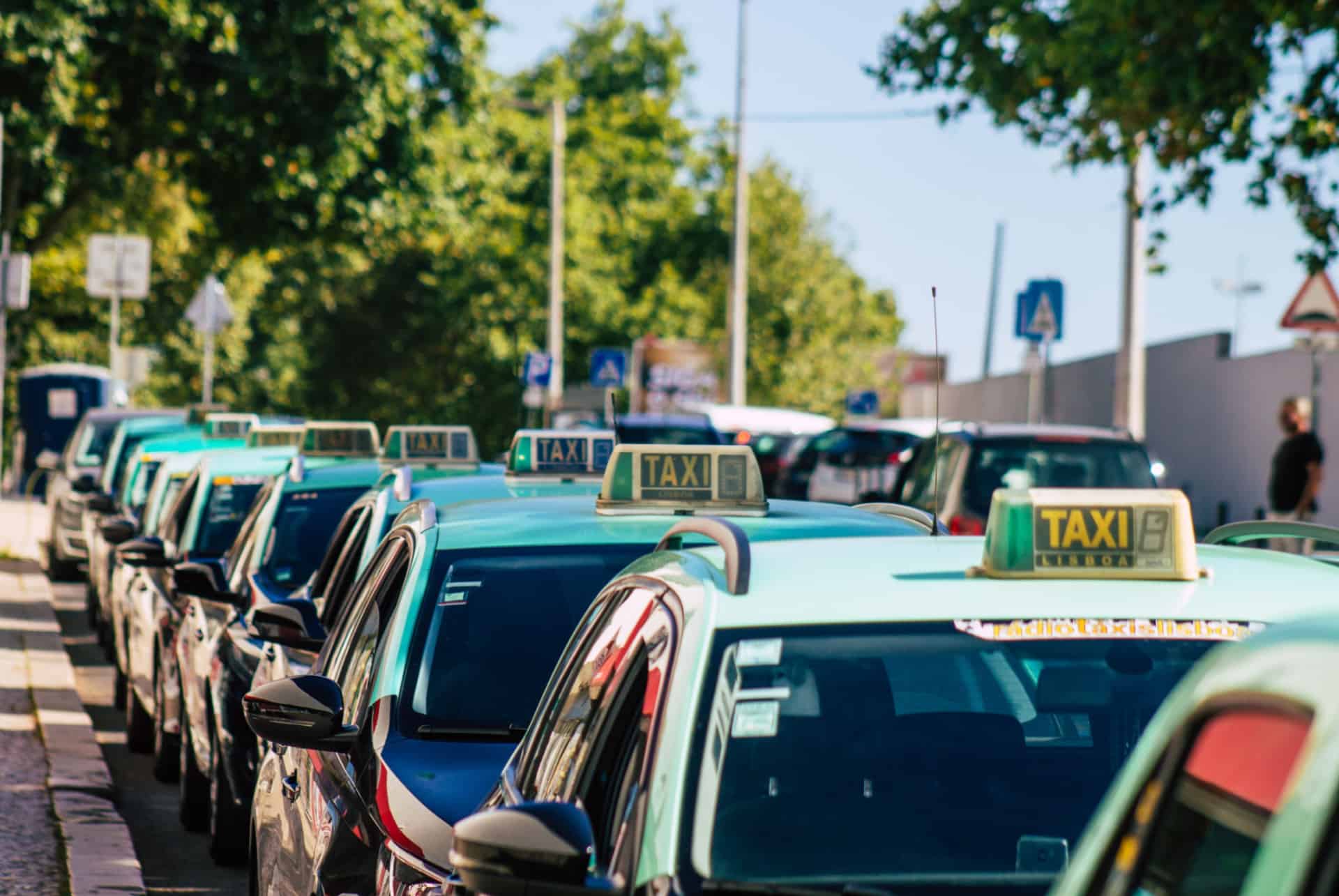 taxi lisbonne portugal