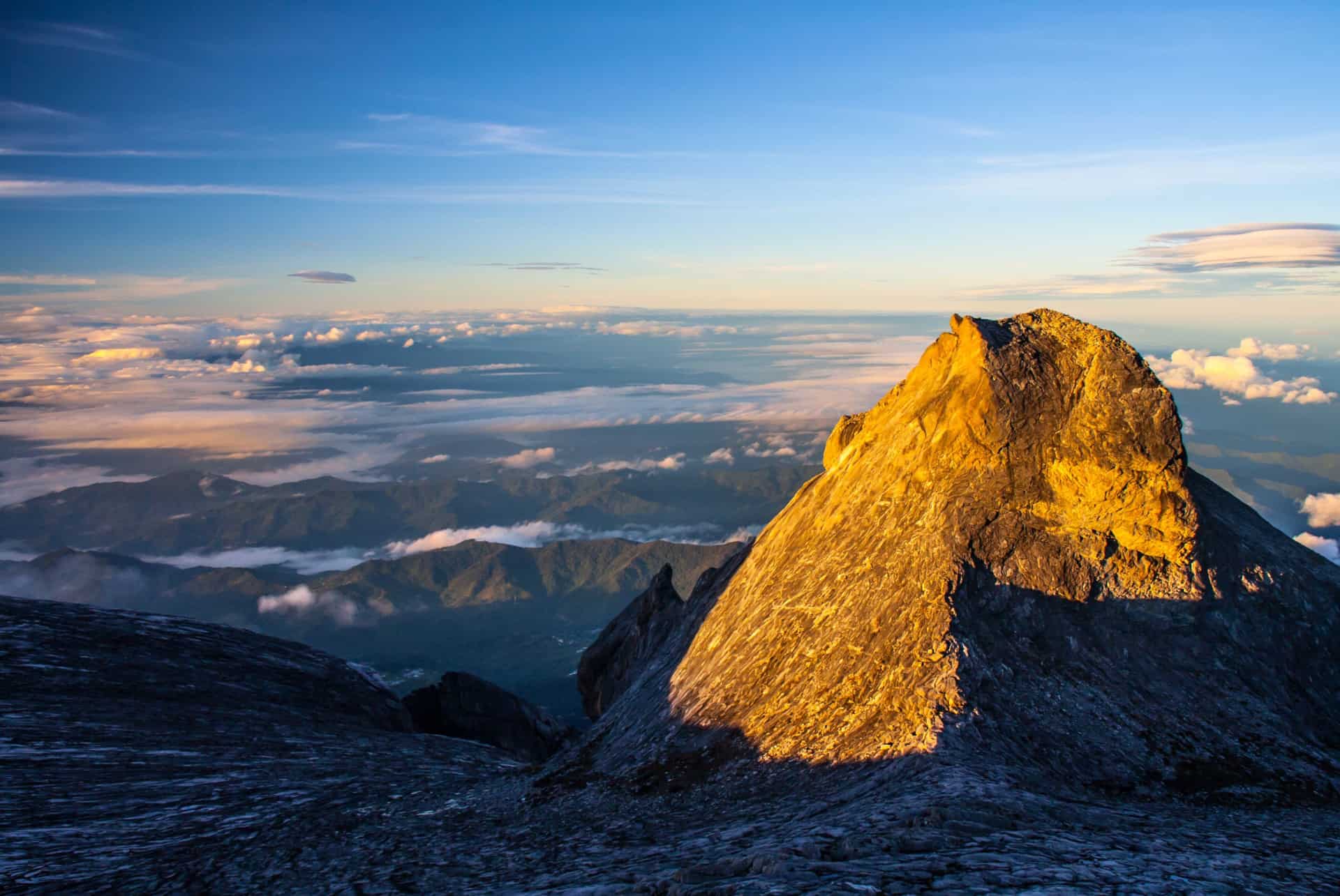 mont kinabalu sommet