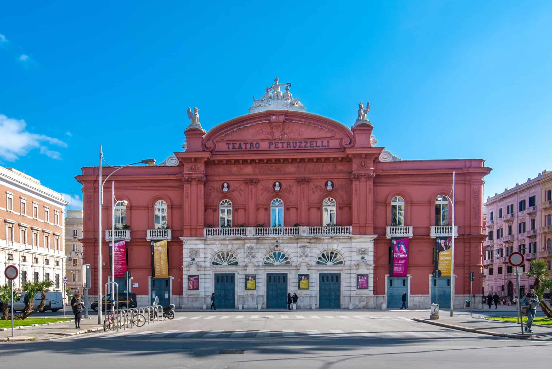 theatre petruzzelli bari