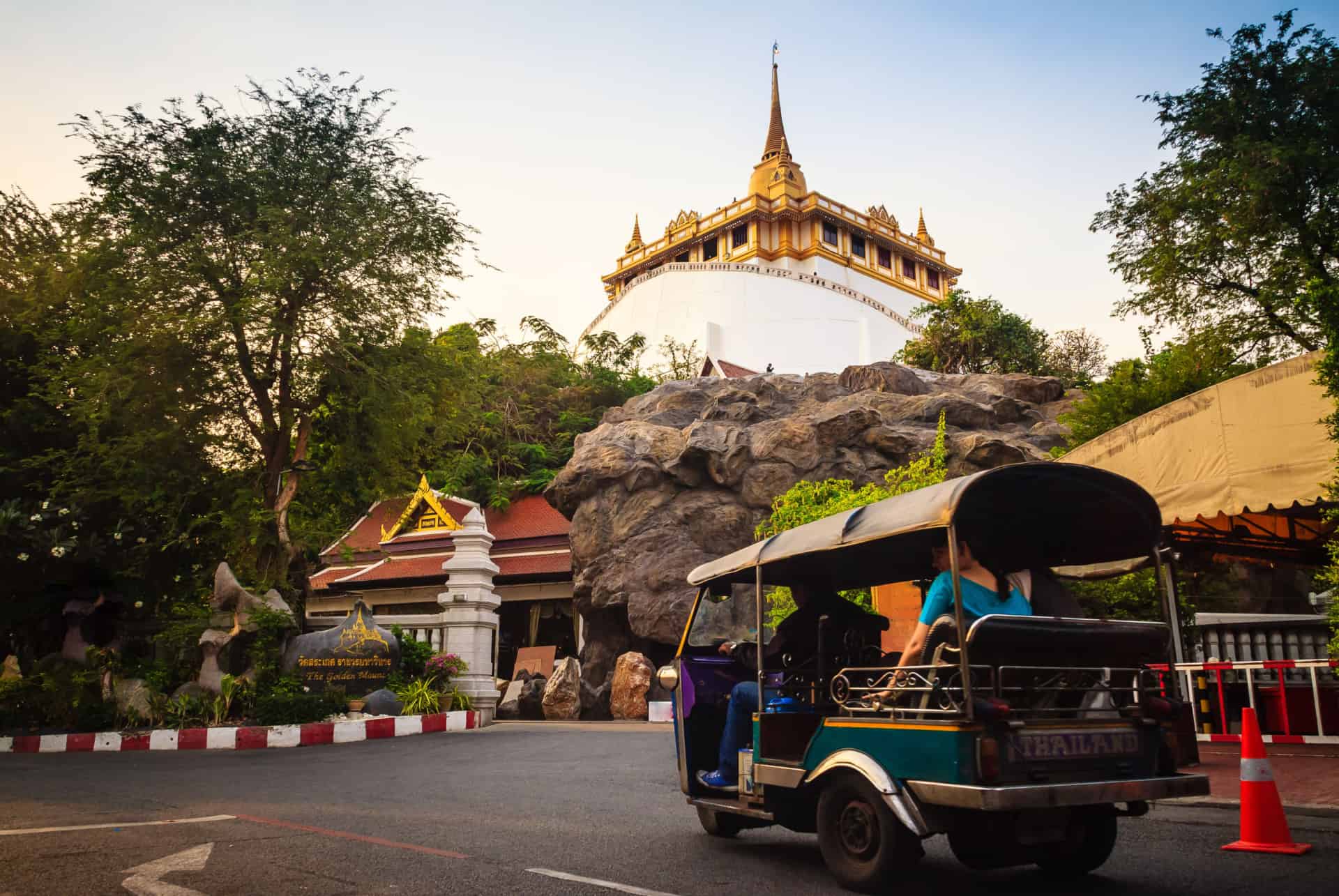 temple wat saket bangkok