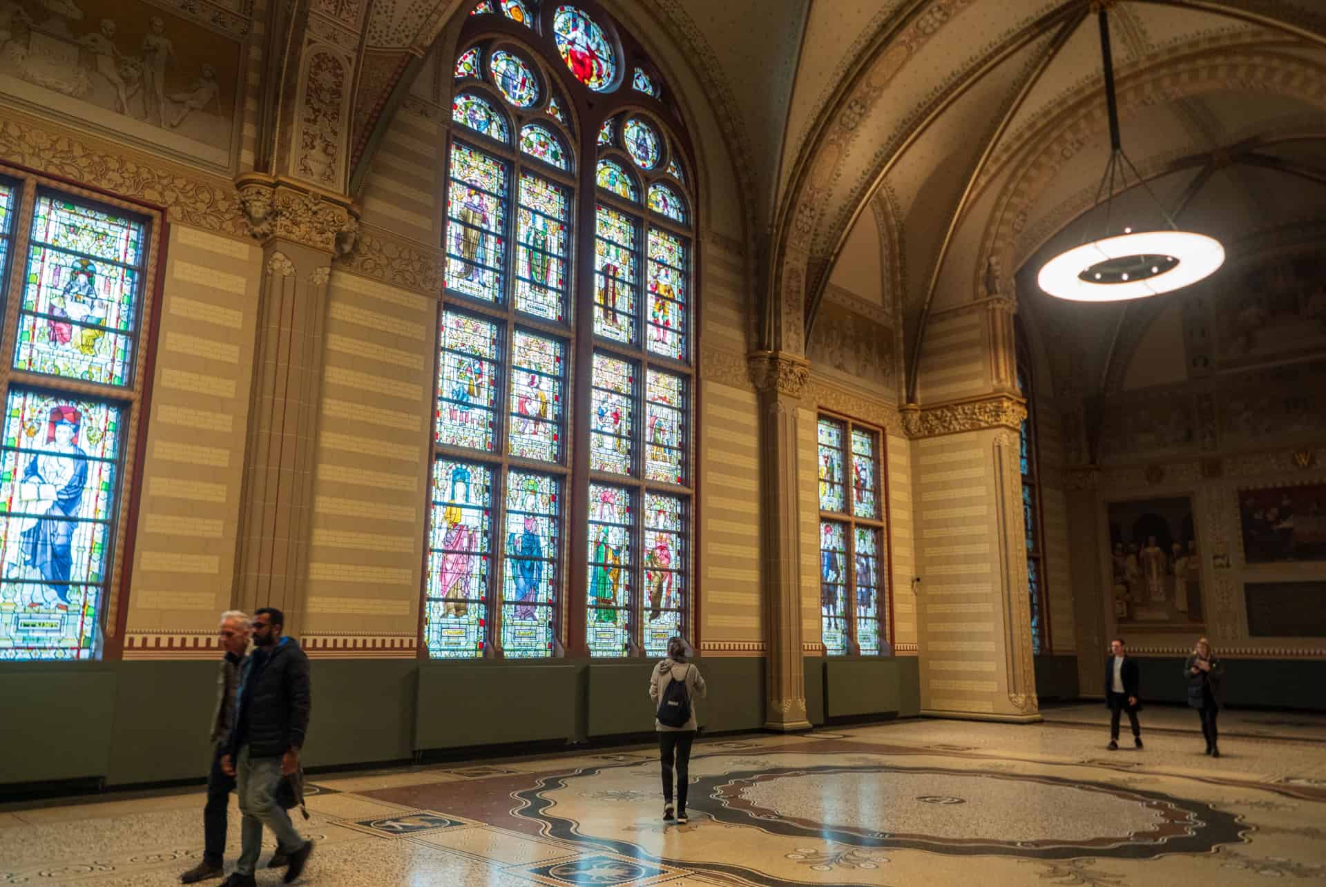 l interieur du rijksmuseum a amsterdam