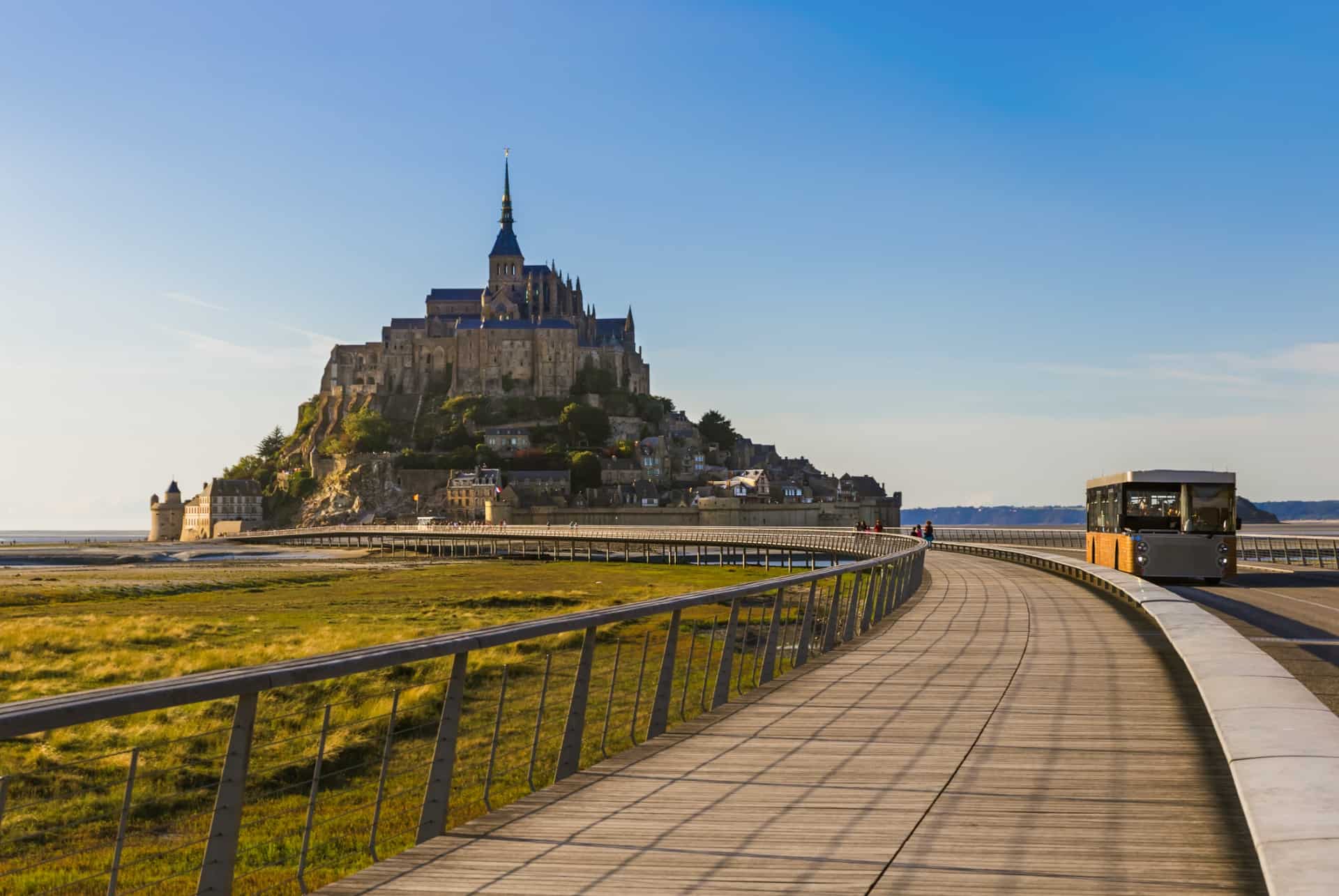 le parking du mont saint michel