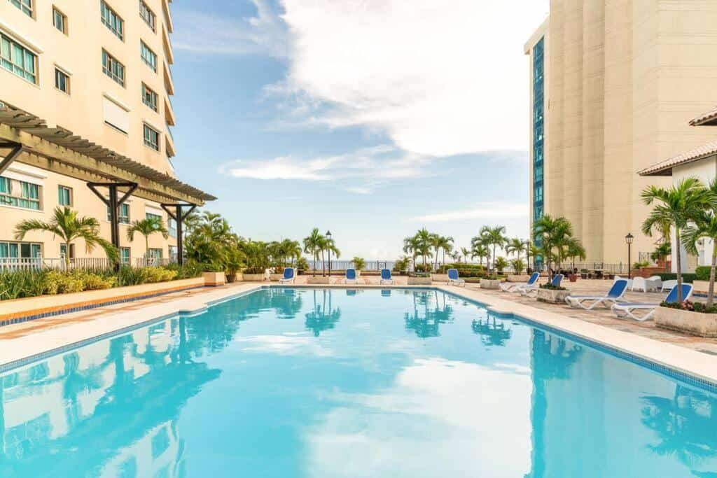 luxurious condo saint domingue