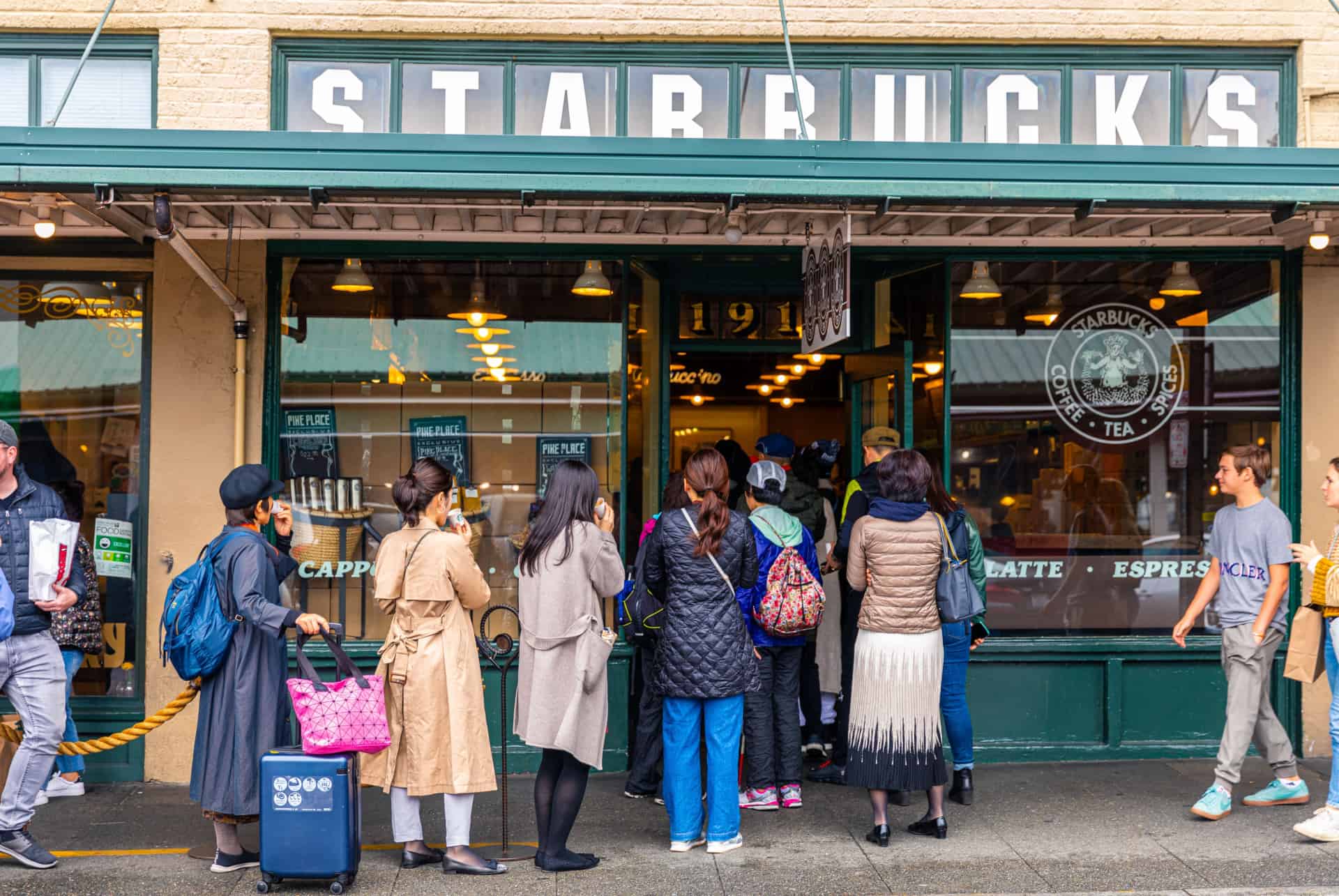 original starbucks visiter seattle