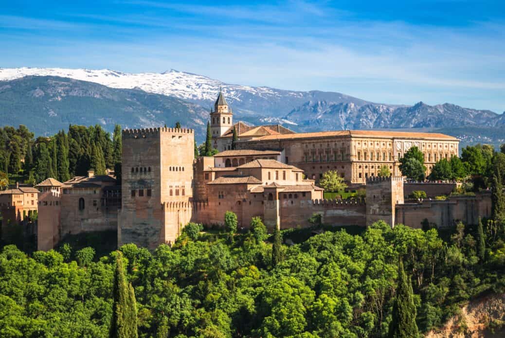 alhambra grenade plus belles villes espagne
