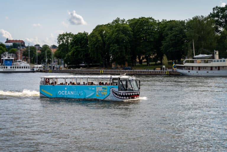 Visite en bus amphibie