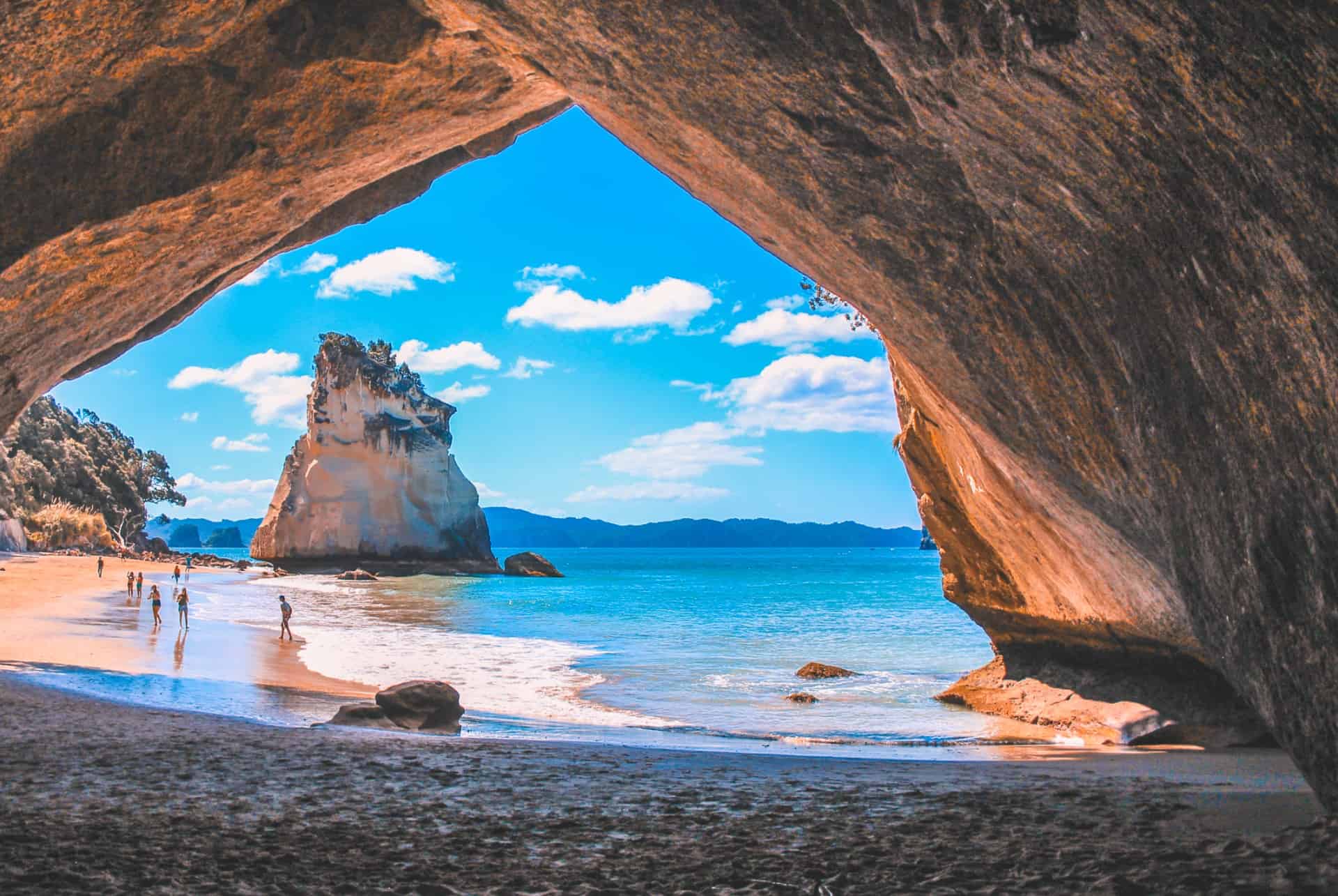 cathedral cove plus belles plages nouvelle zelande