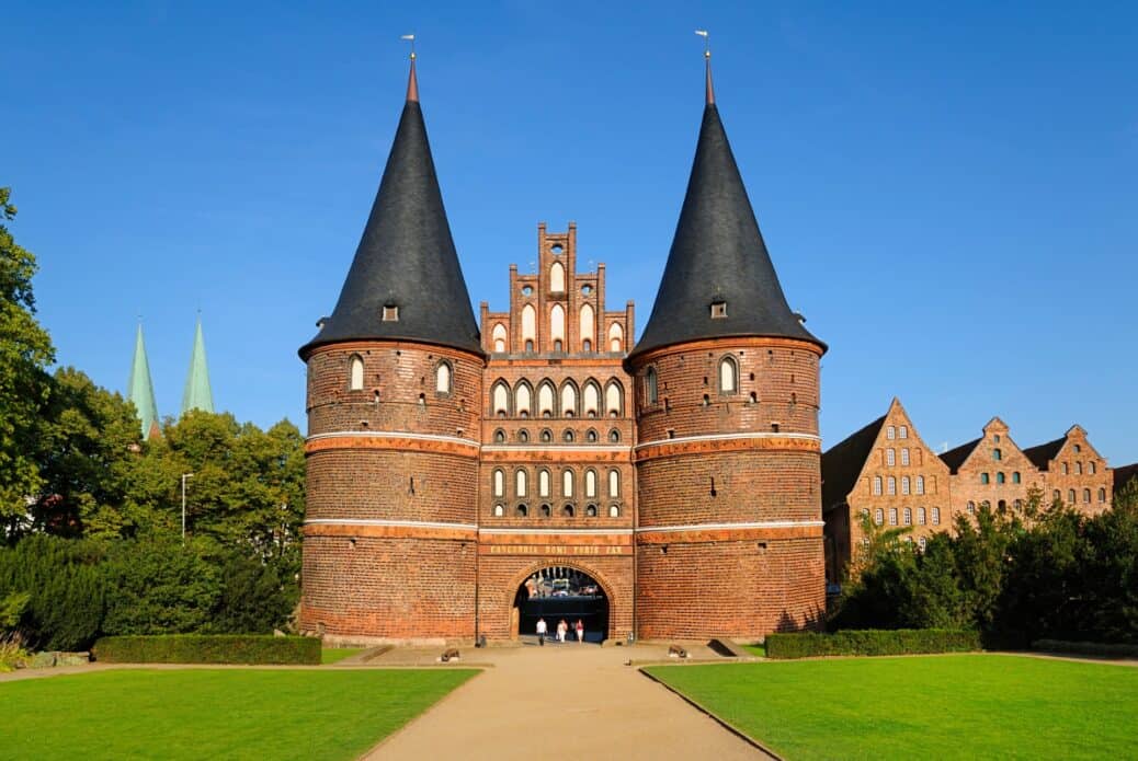 holstentor lubeck plus belles villes allemagne