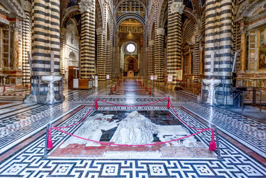 interieur cathedrale de sienne