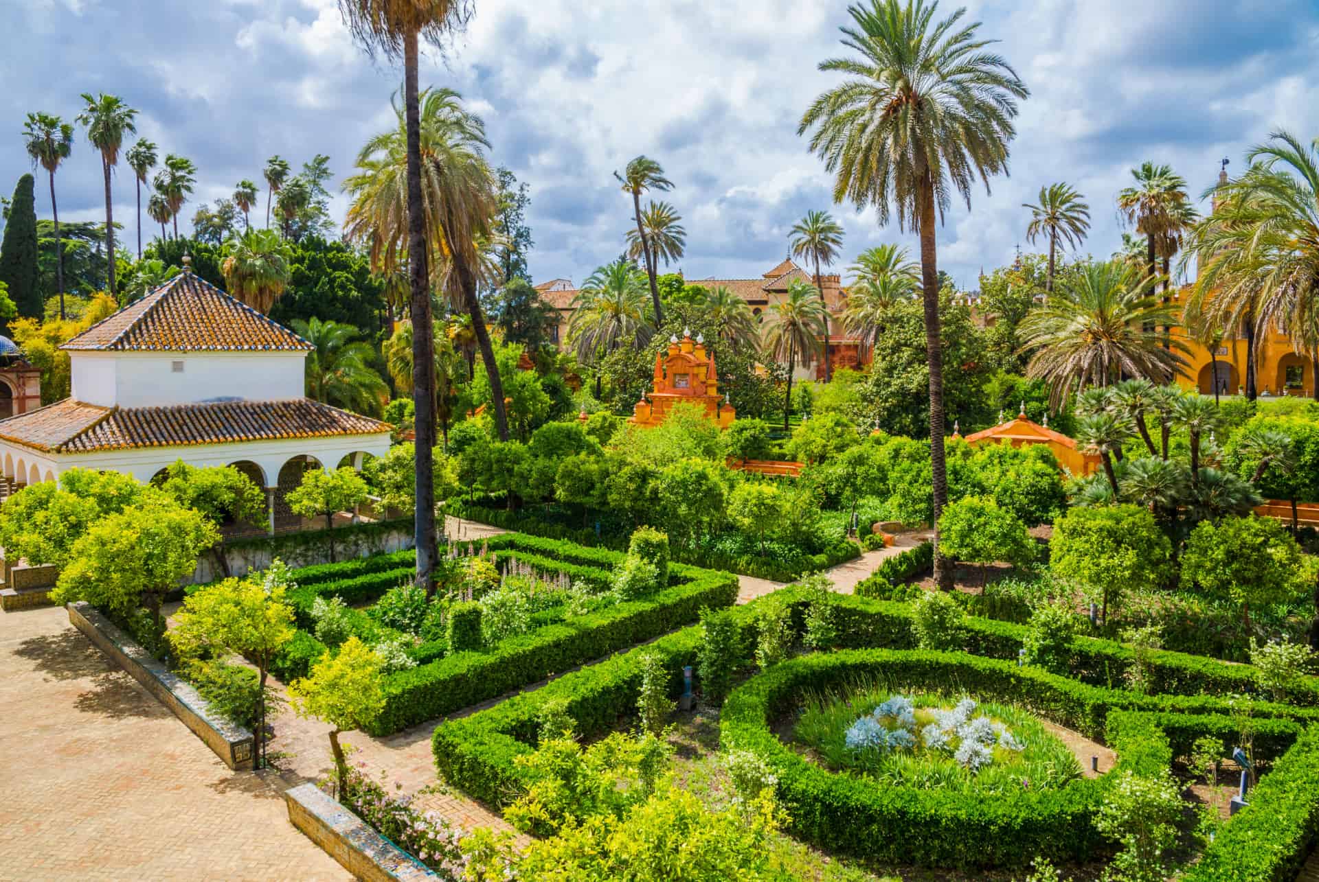 jardins alcazar seville