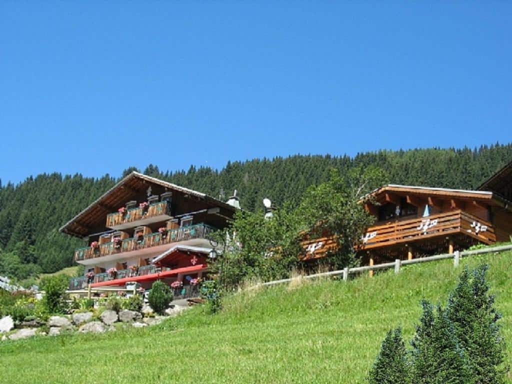 les triolets hotel ou dormir a chatel