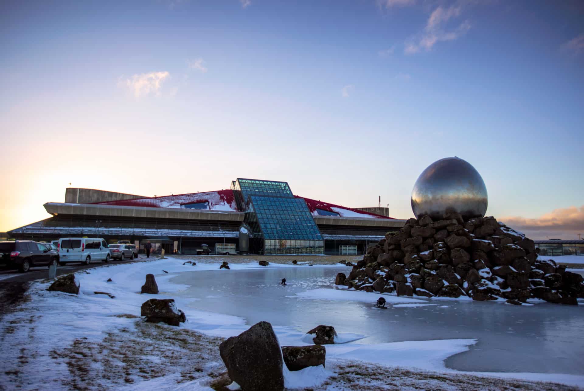aeroport keflavik reykjavik