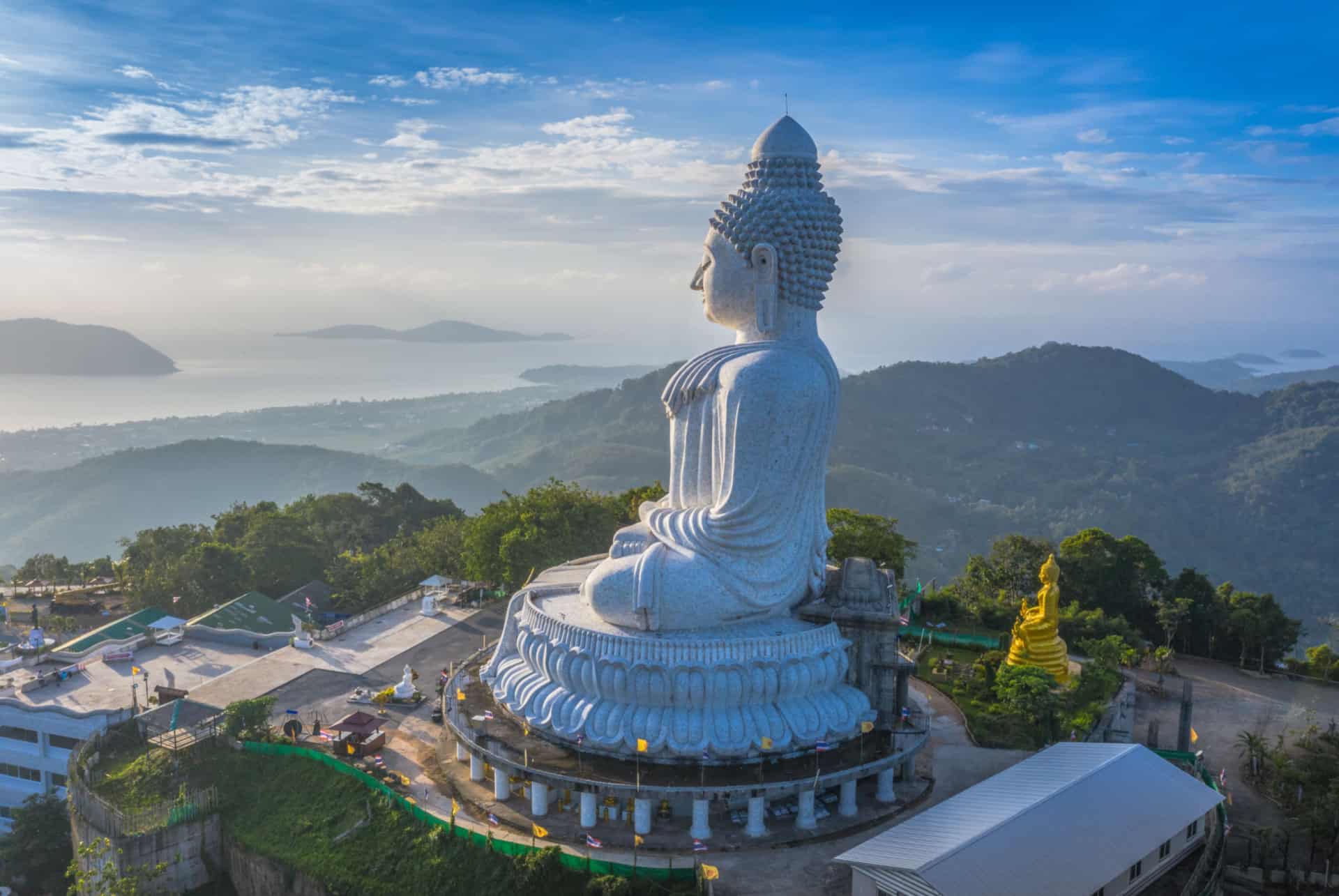 buddha a phuket thailande