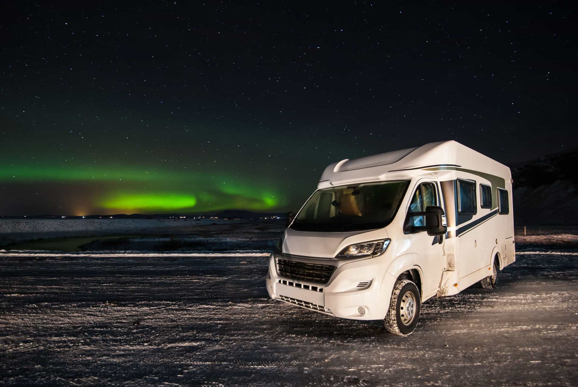 camping car aurore boreale
