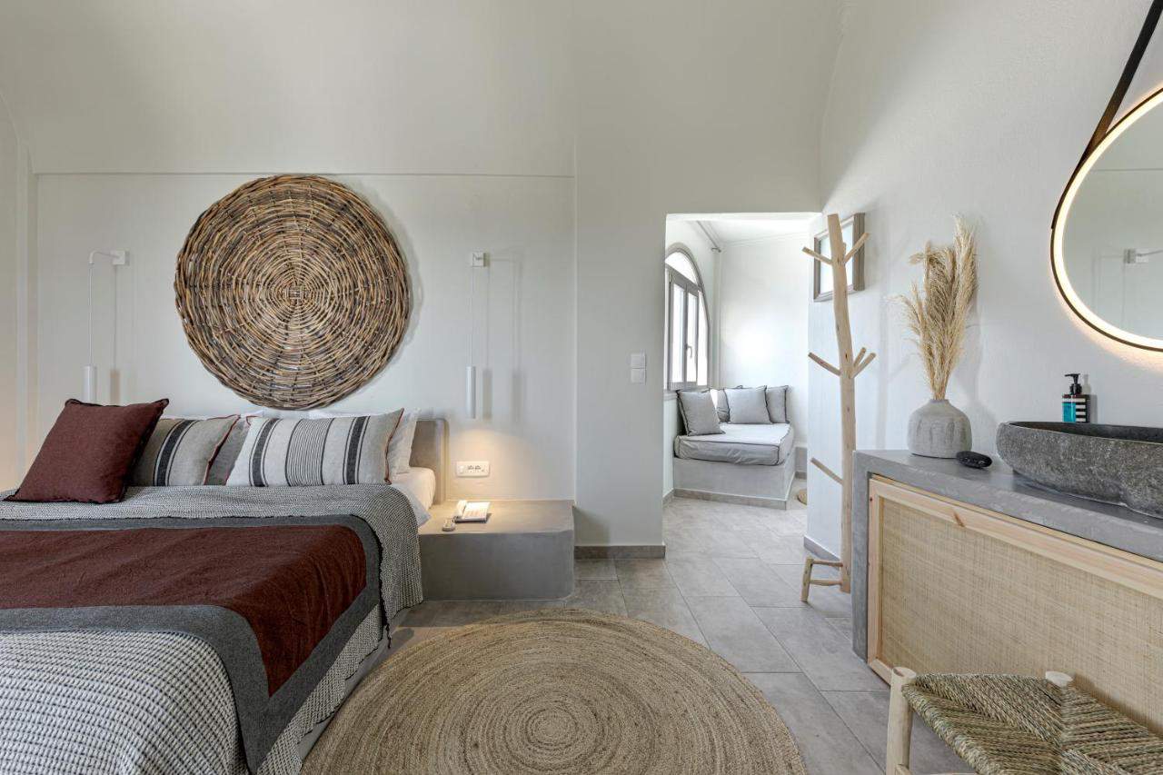 les plus belles iles grecques santorin chambre