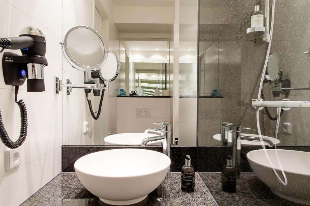 motel one edinburgh royal salle de bain road trip ecosse