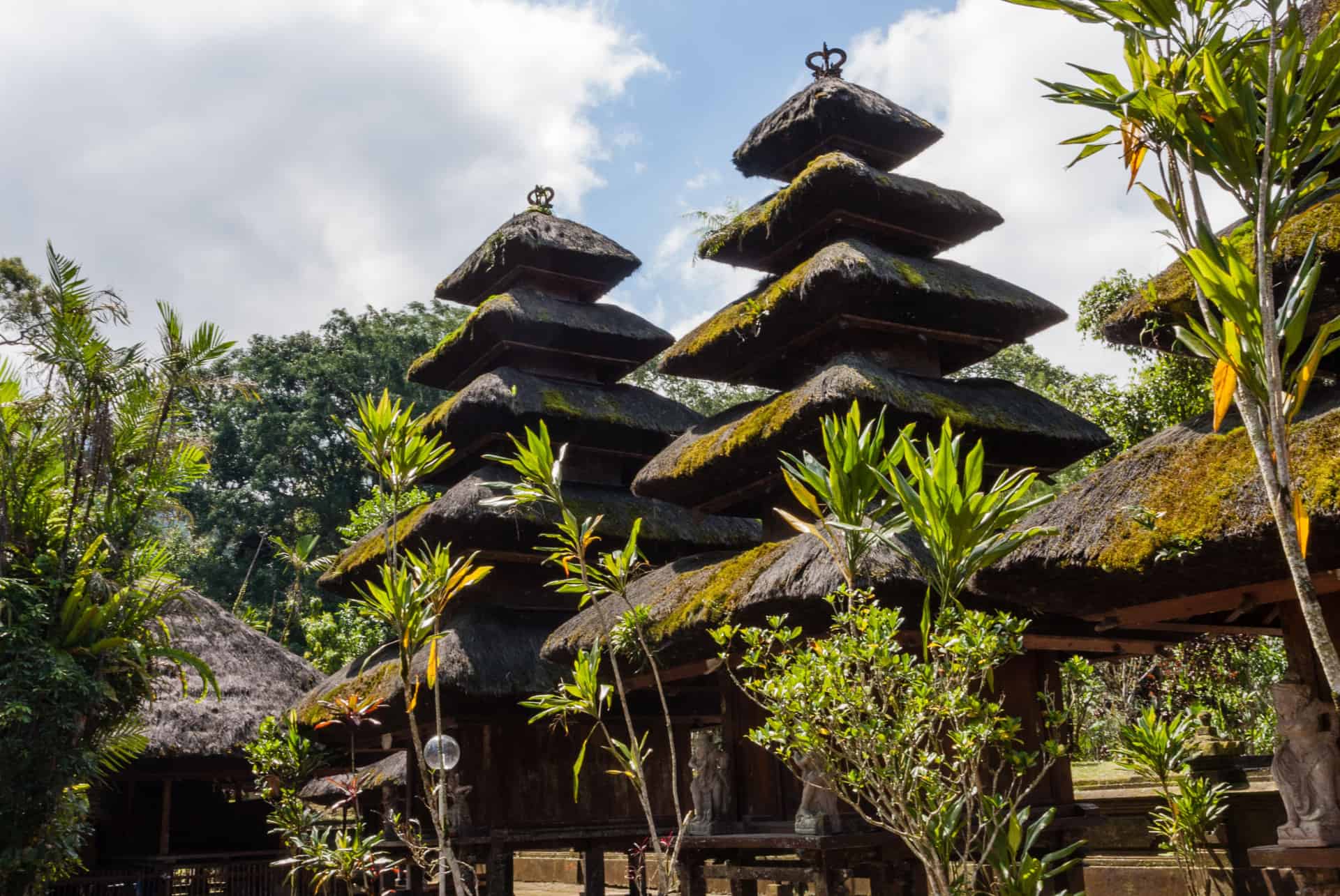 temple batukaru volcan bali