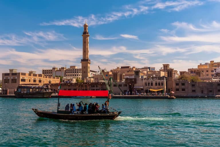 Dubai Frame, visite guidée des souks, dégustations et croisière