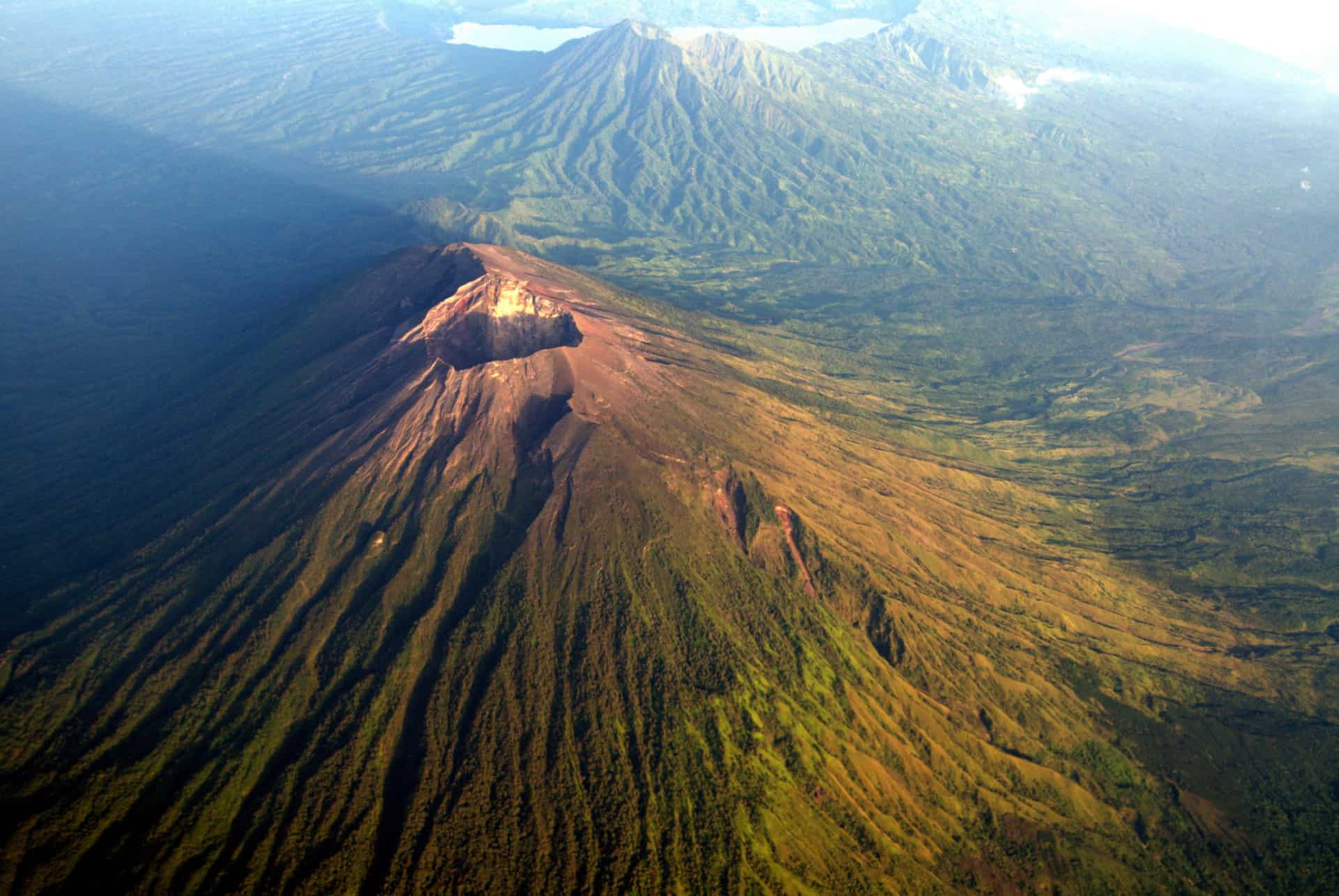 volcan agung