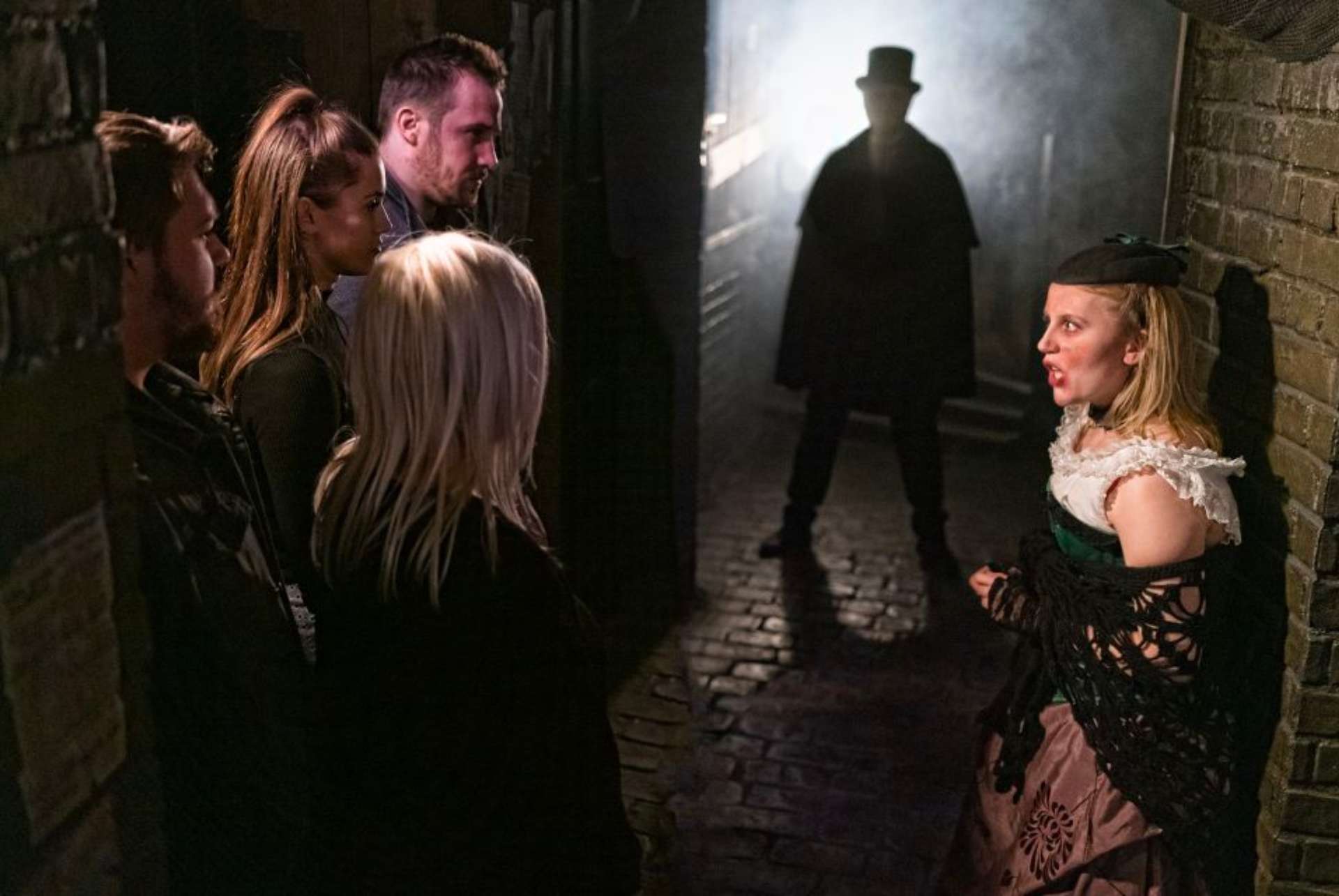 halloween london dungeon