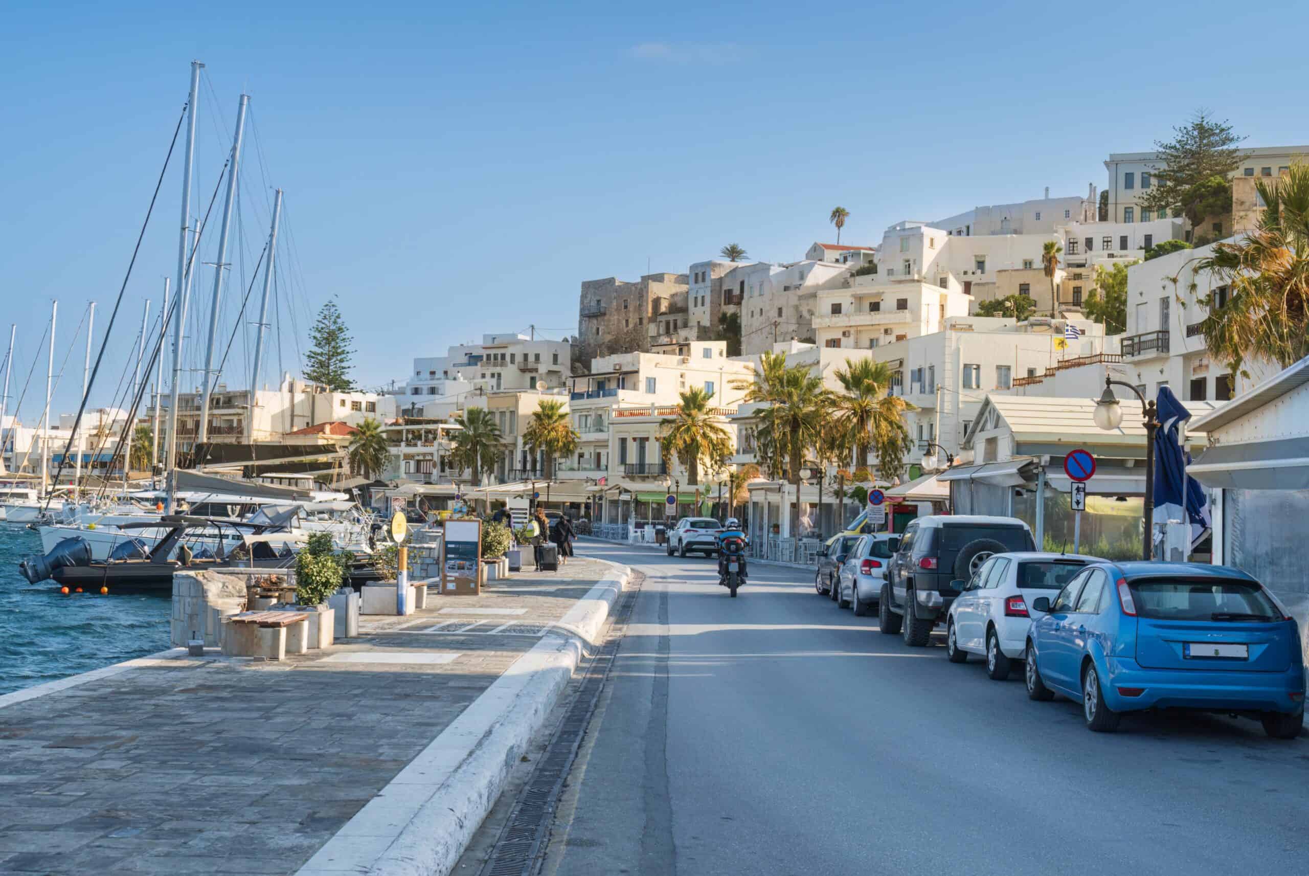 comment conduire location voiture santorin