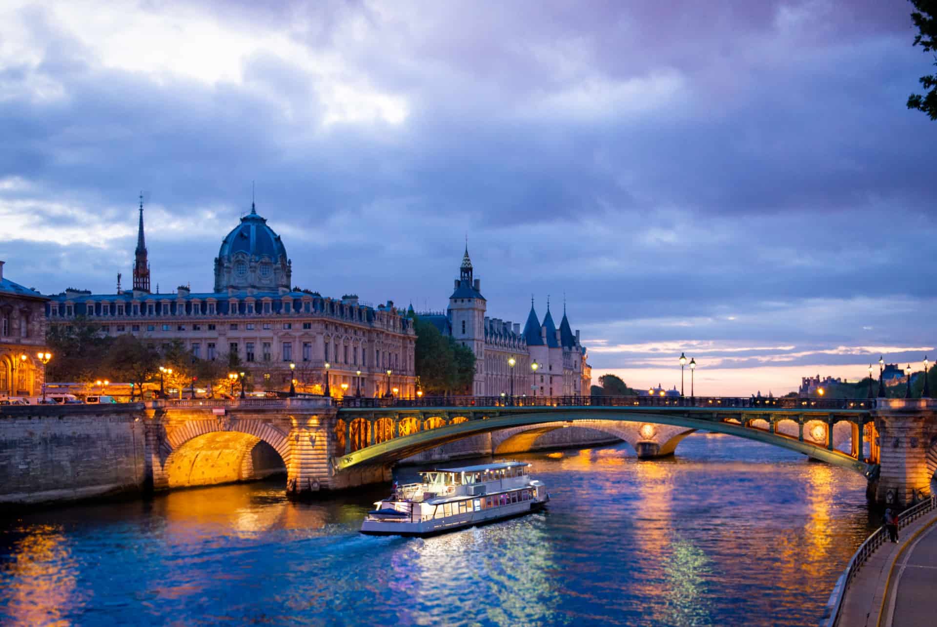 paris la nuit croisiere