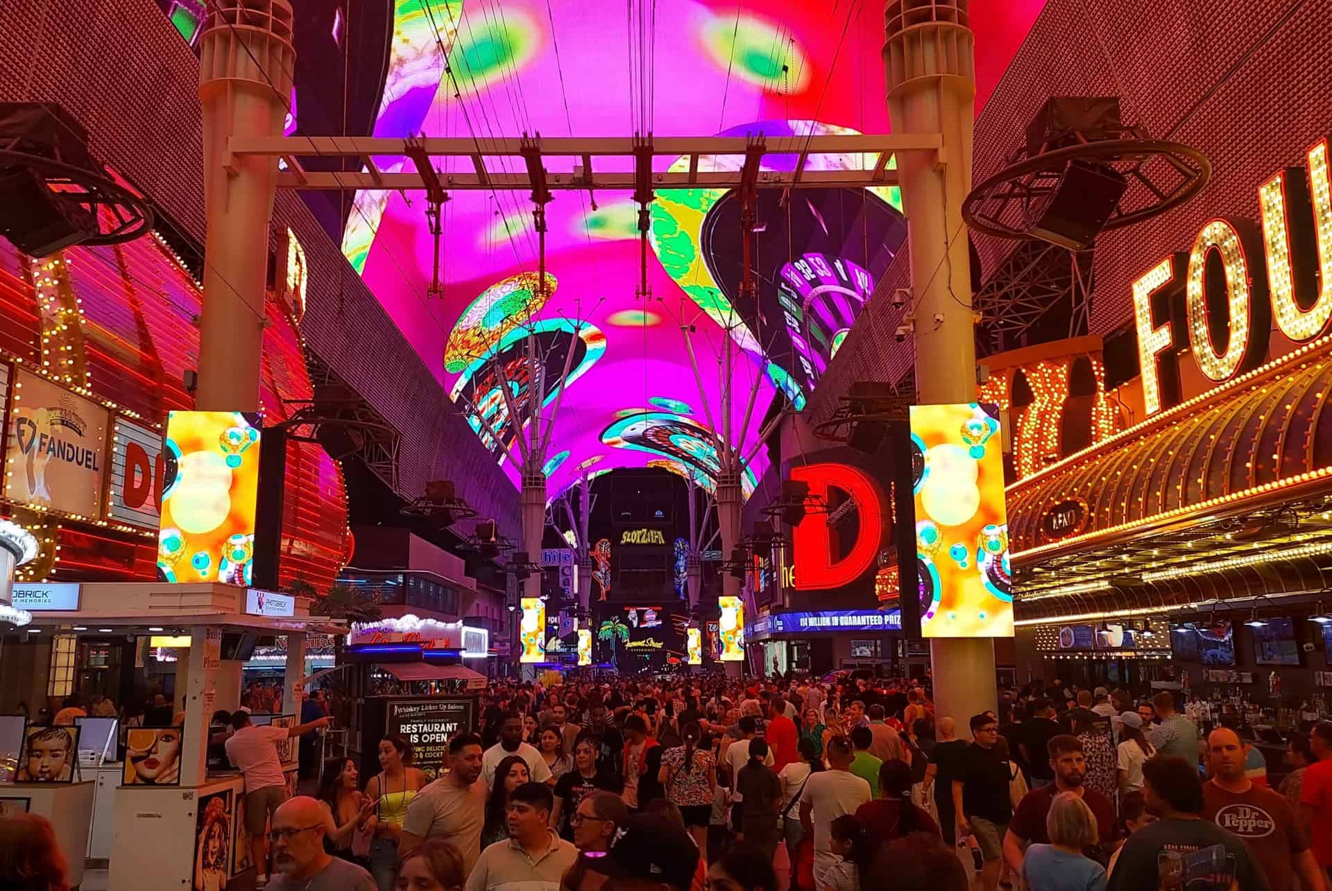 touristes fremont street